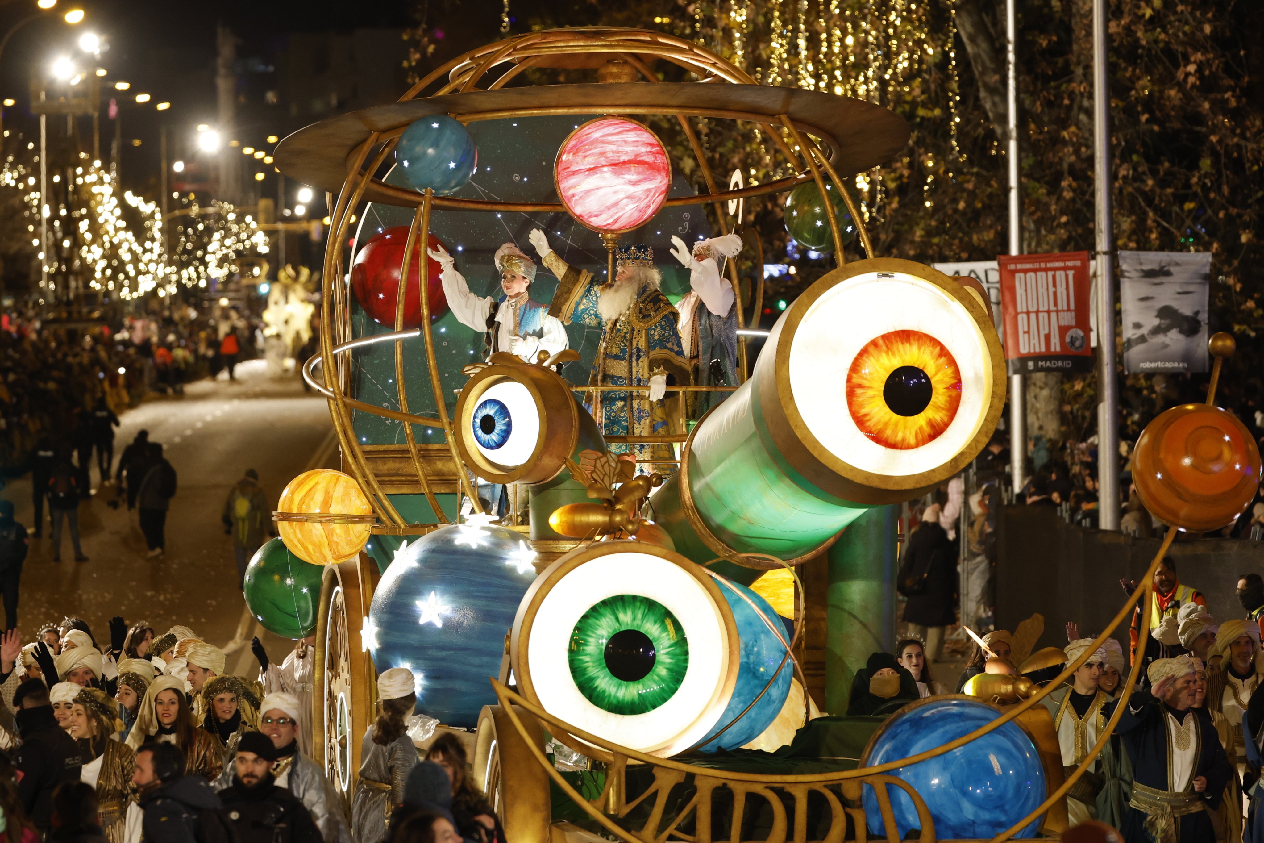 People participate in the Three Wise Men Parade in Madrid, Spain. Photo: EPA