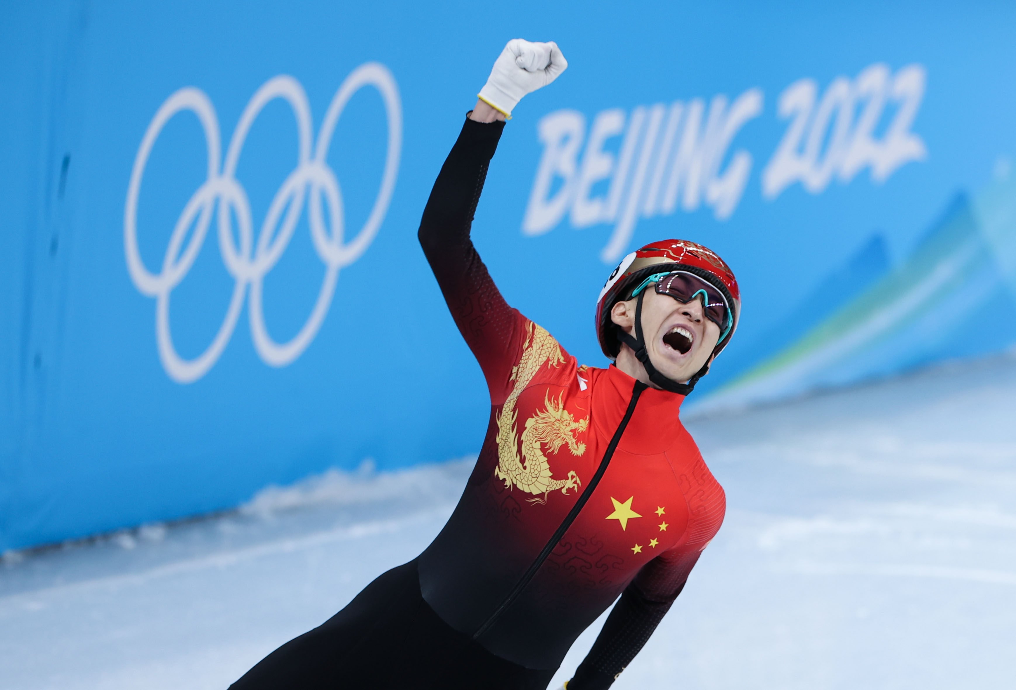 Wu Dajing celebrates after the mixed team relay final  at the 2022 Beijing Winter Olympics. Photo: Xinhua