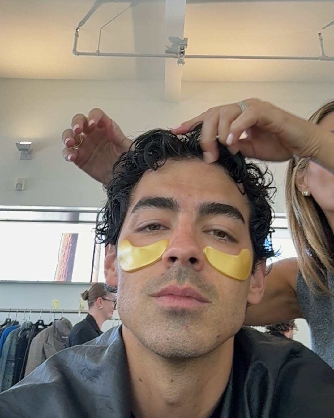 Joe Jonas makes under-eye patches look cool. Photo: @joejonas/Instagram