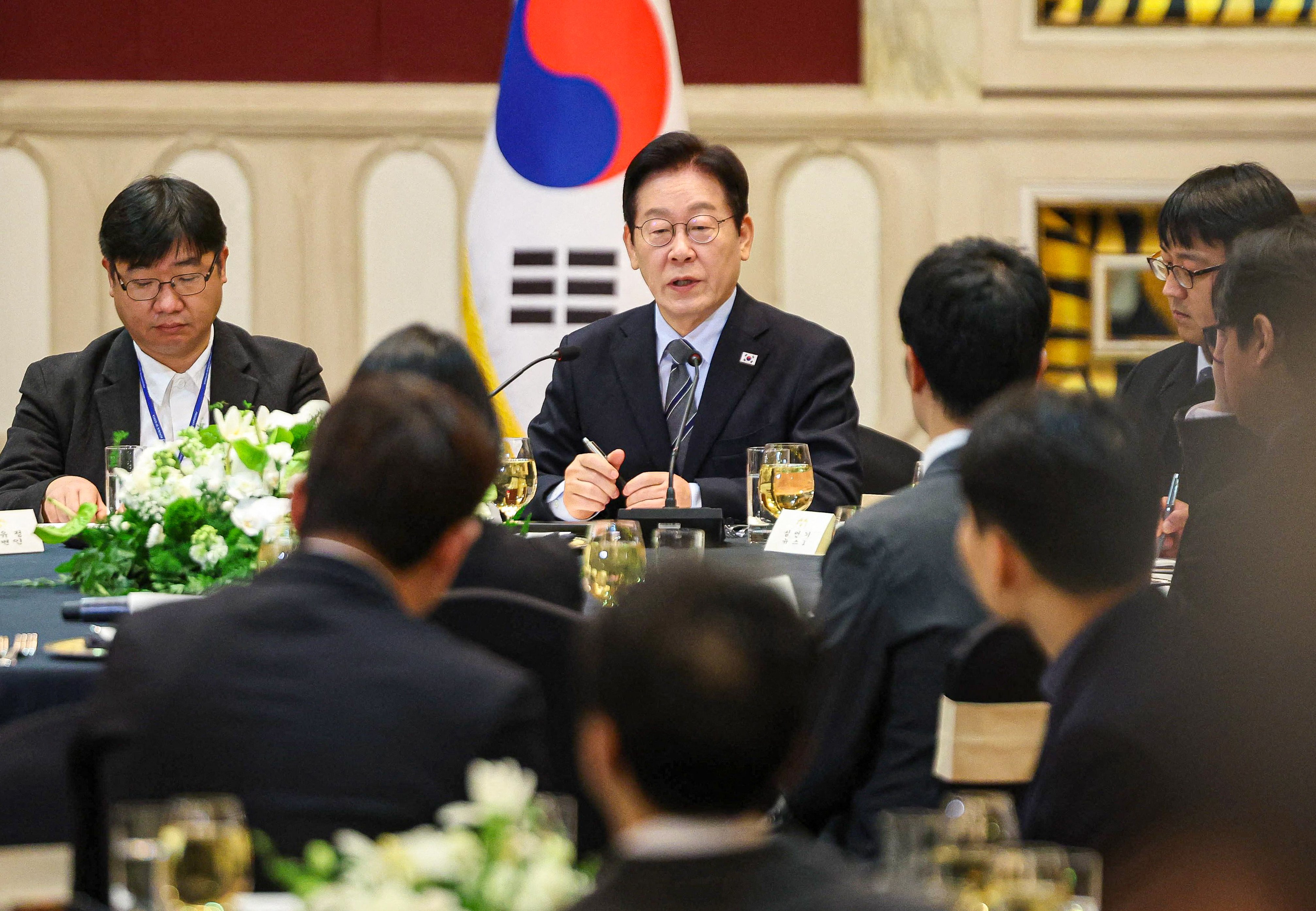 South Korean President Lee Jae Myung speaks to journalists at a hotel in Shanghai on Wednesday. Photo: AFP
