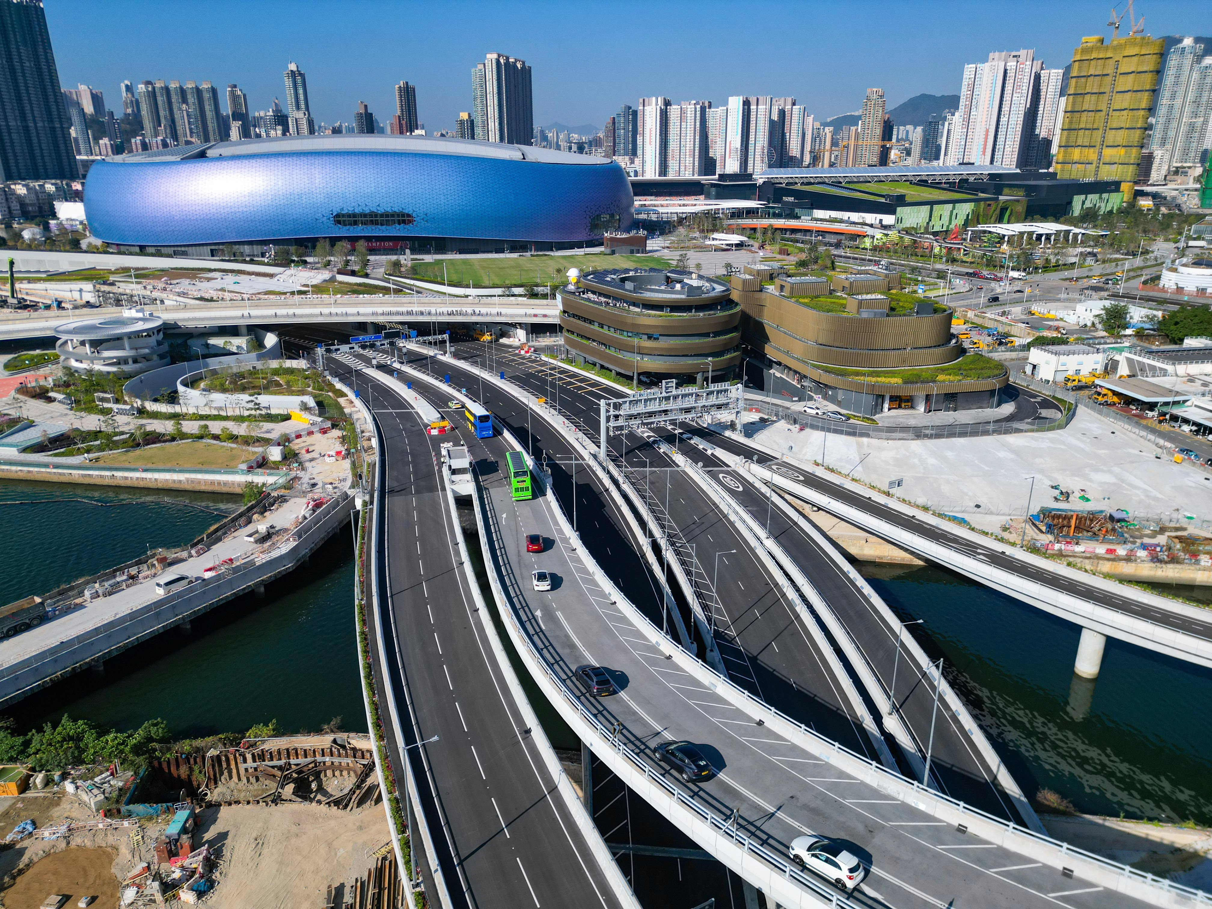 An aerial view of the first batch of vehicles entering the eastern portal of the Central Kowloon Bypass (Yau Ma Tei section). Photo: Eugene Lee