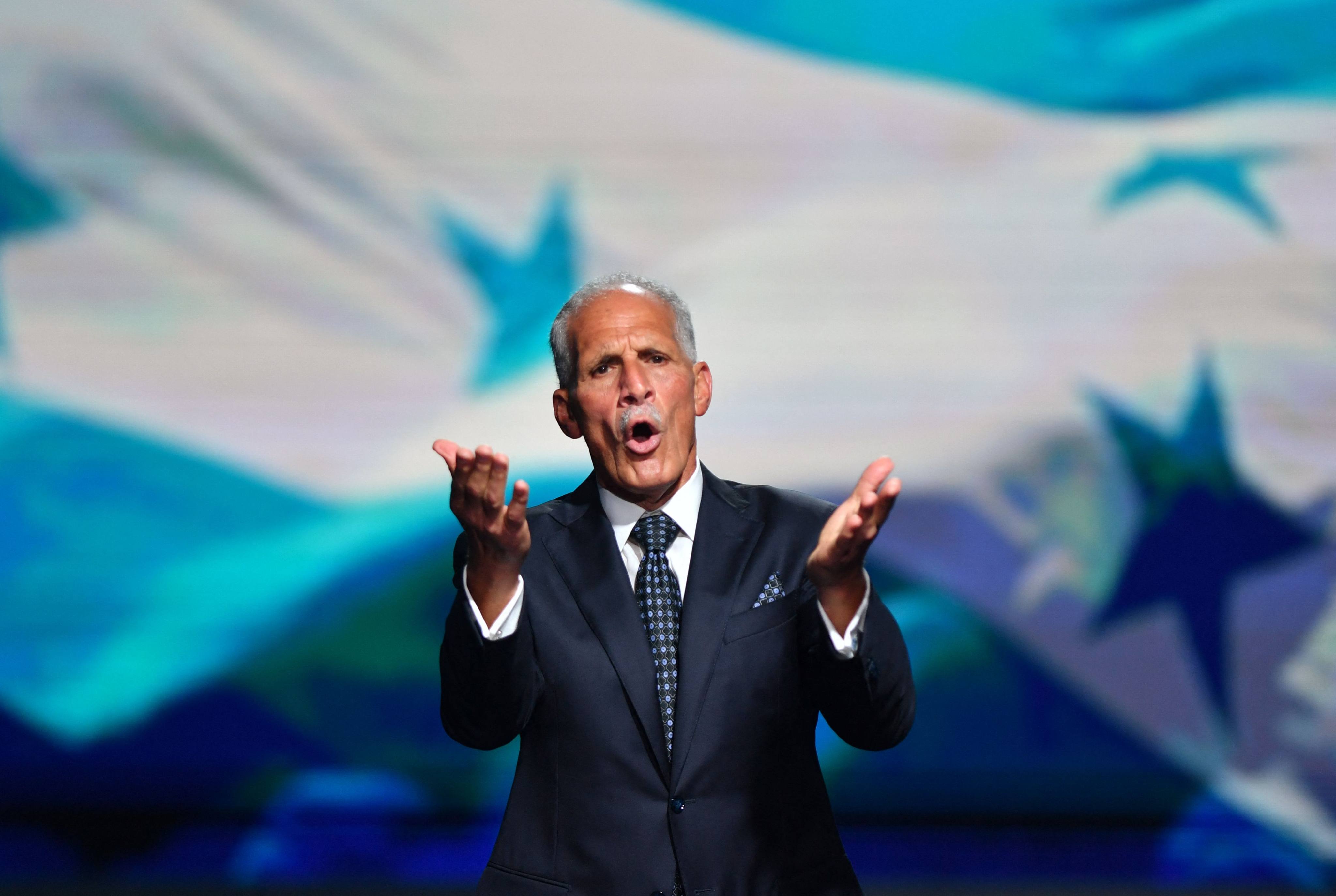 Nasry Asfura delivers a speech as he presents his government plan in Tegucigalpa, Honduras on November 11, 2025. Photo: AFP