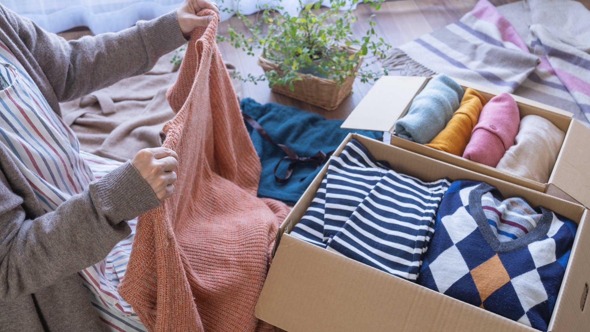 The wife found out about her late husband’s affair while she was sorting through his belongings. Photo: Shutterstock