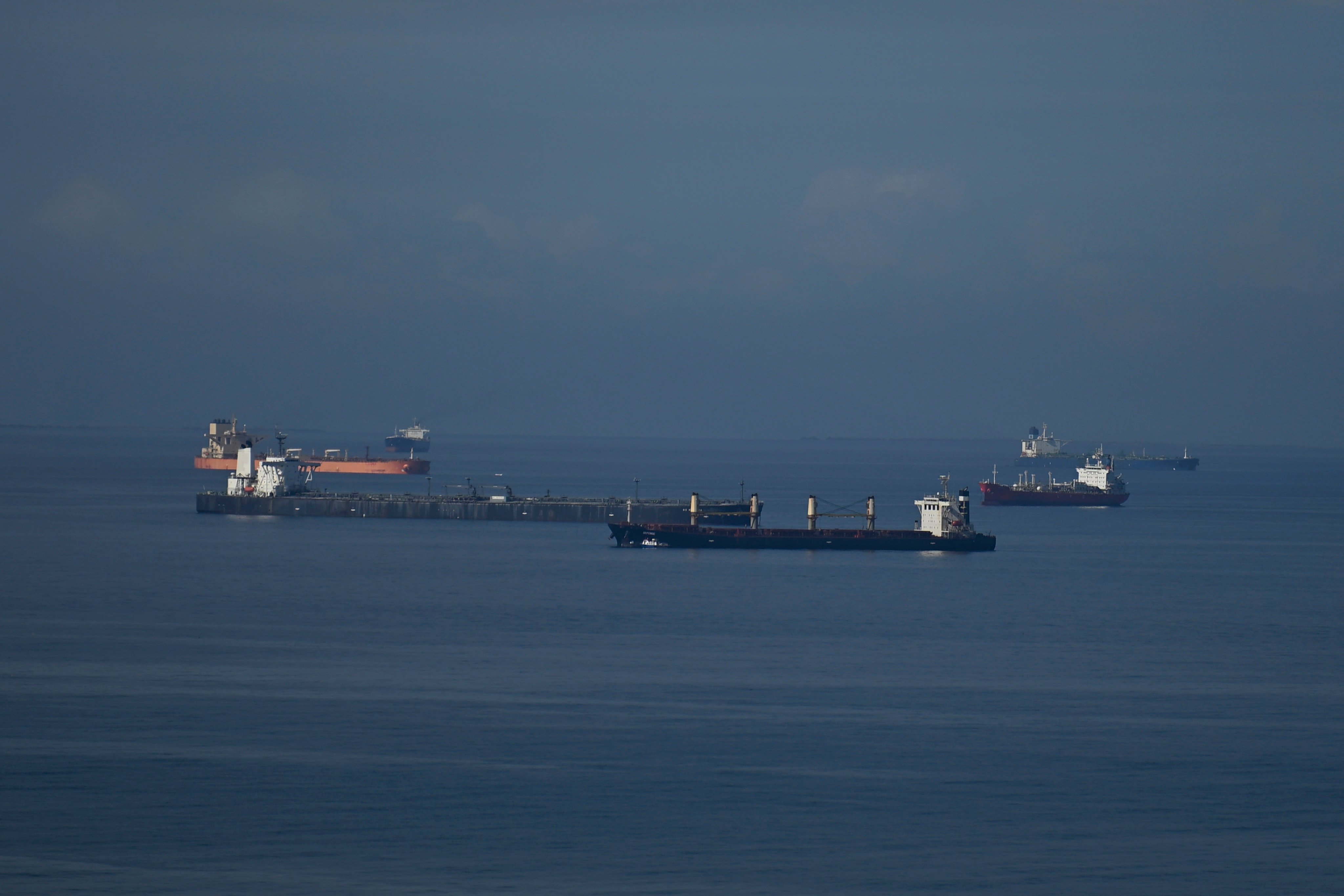 Several oil tankers off the coast of Venezuela. Photo: Xinhua