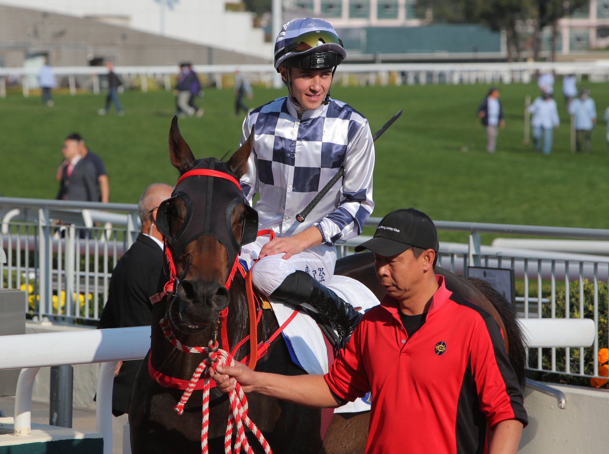 Dylan Browne McMonagle returns to the winners’ enclosure on Flow Water Flow.