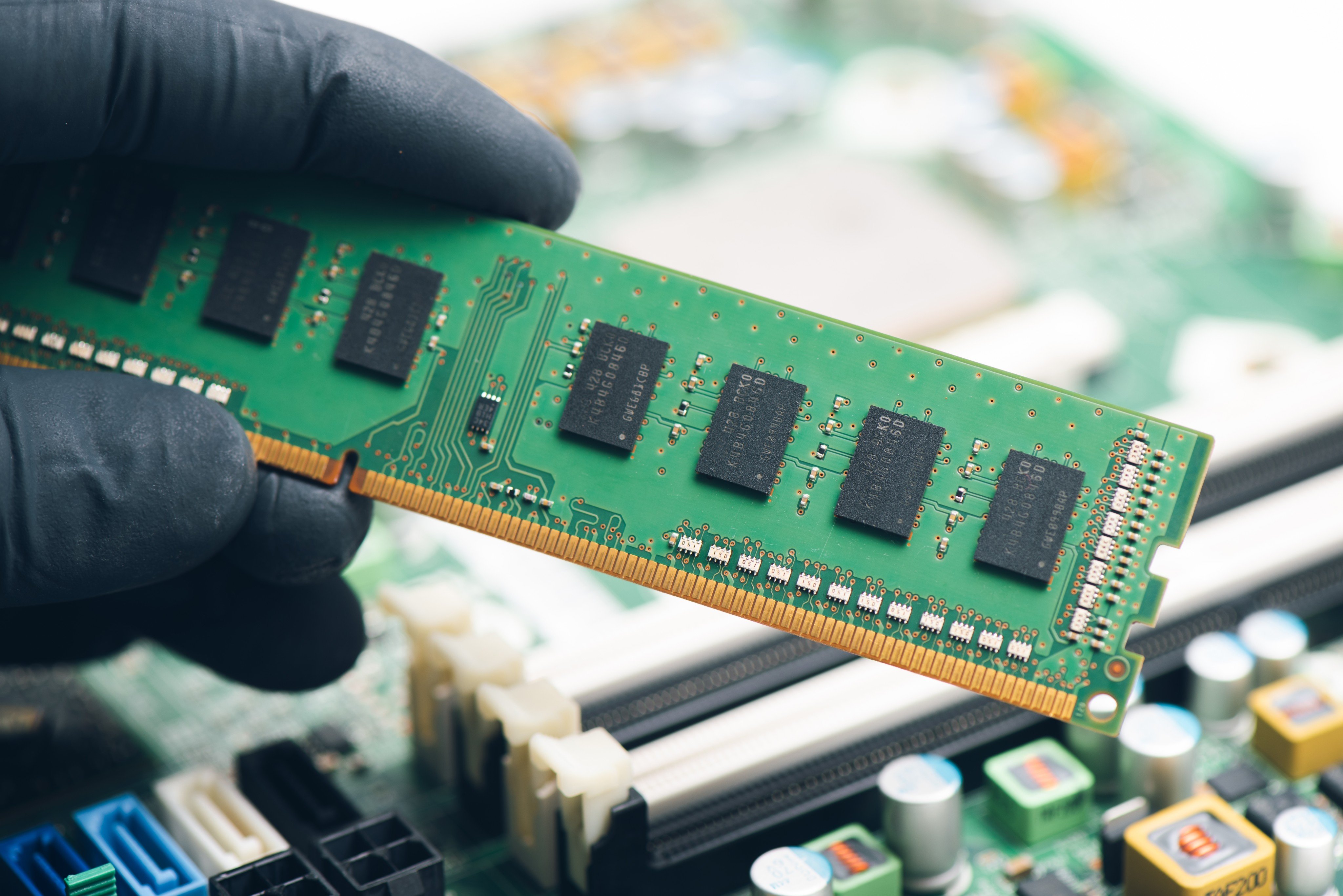 The current shortage and rising prices of regular dynamic random access memory chips have severely affected the consumer electronics market. Photo: Shutterstock