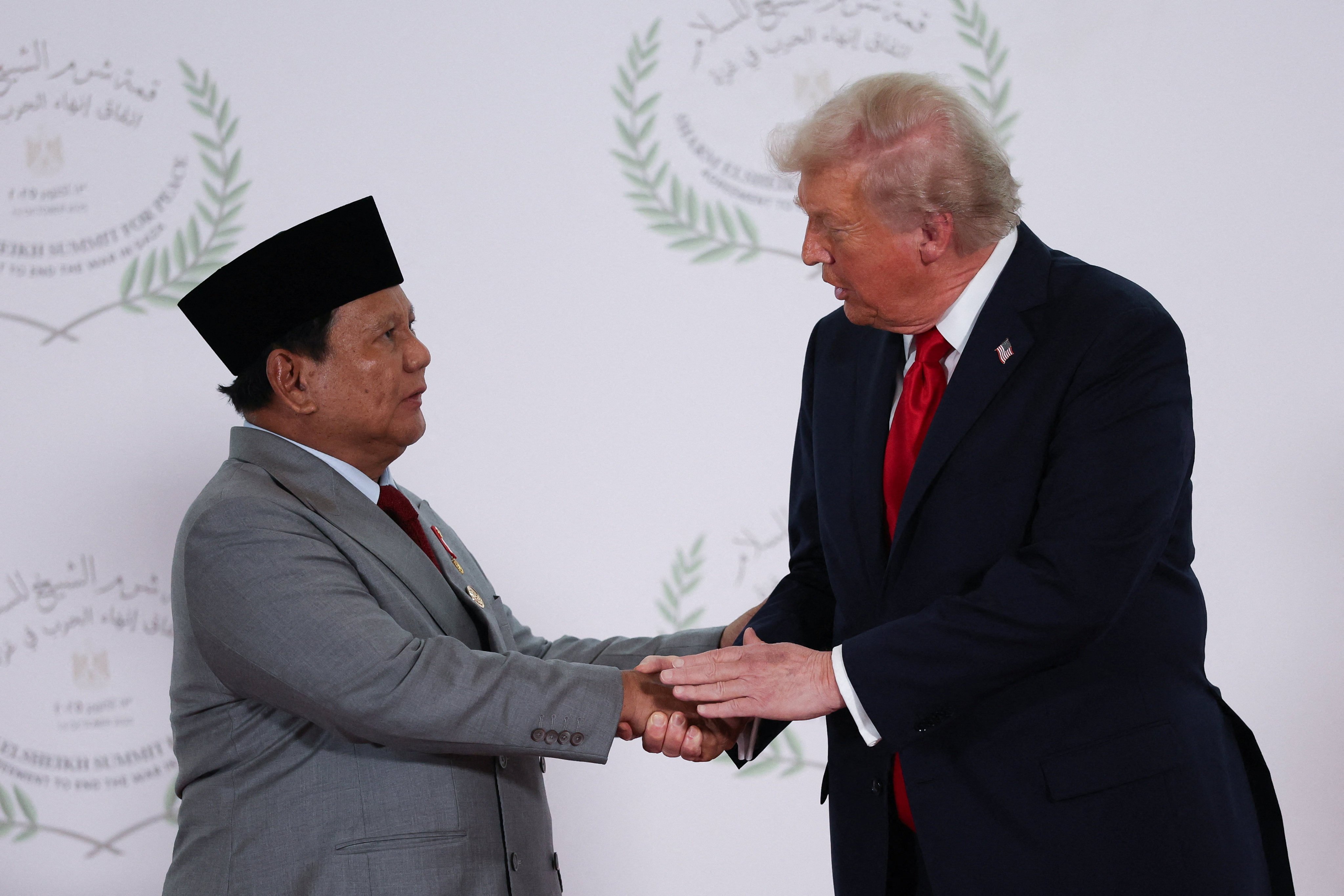 Indonesian President Prabowo Subianto and his US counterpart Donald Trump shake hands during a world leaders’ summit in Egypt in October 2025. Photo: Reuters