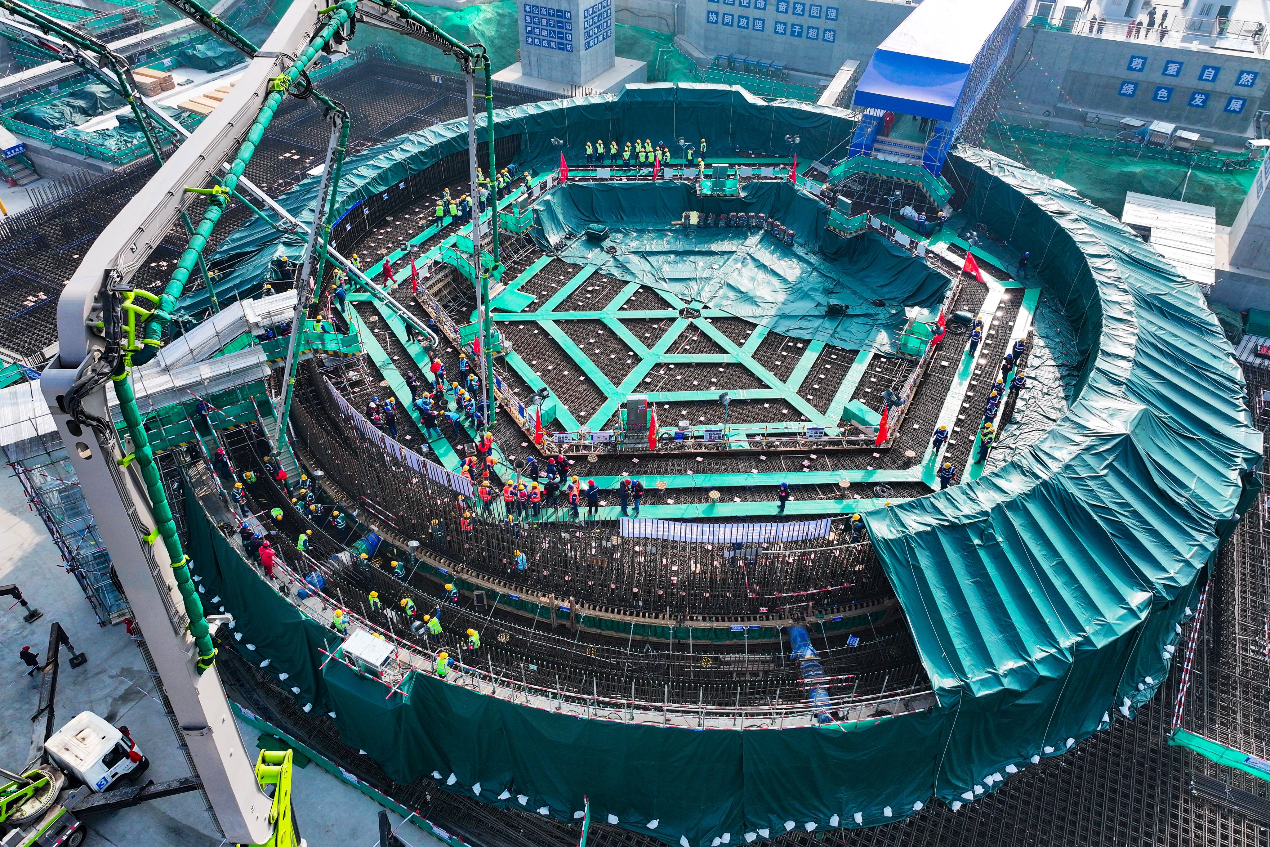 Construction of the nuclear island for unit 1 of the Xuwei nuclear heating and power project’s first phase began on Friday with the pouring of the first tank of concrete. Photo: Xinhua