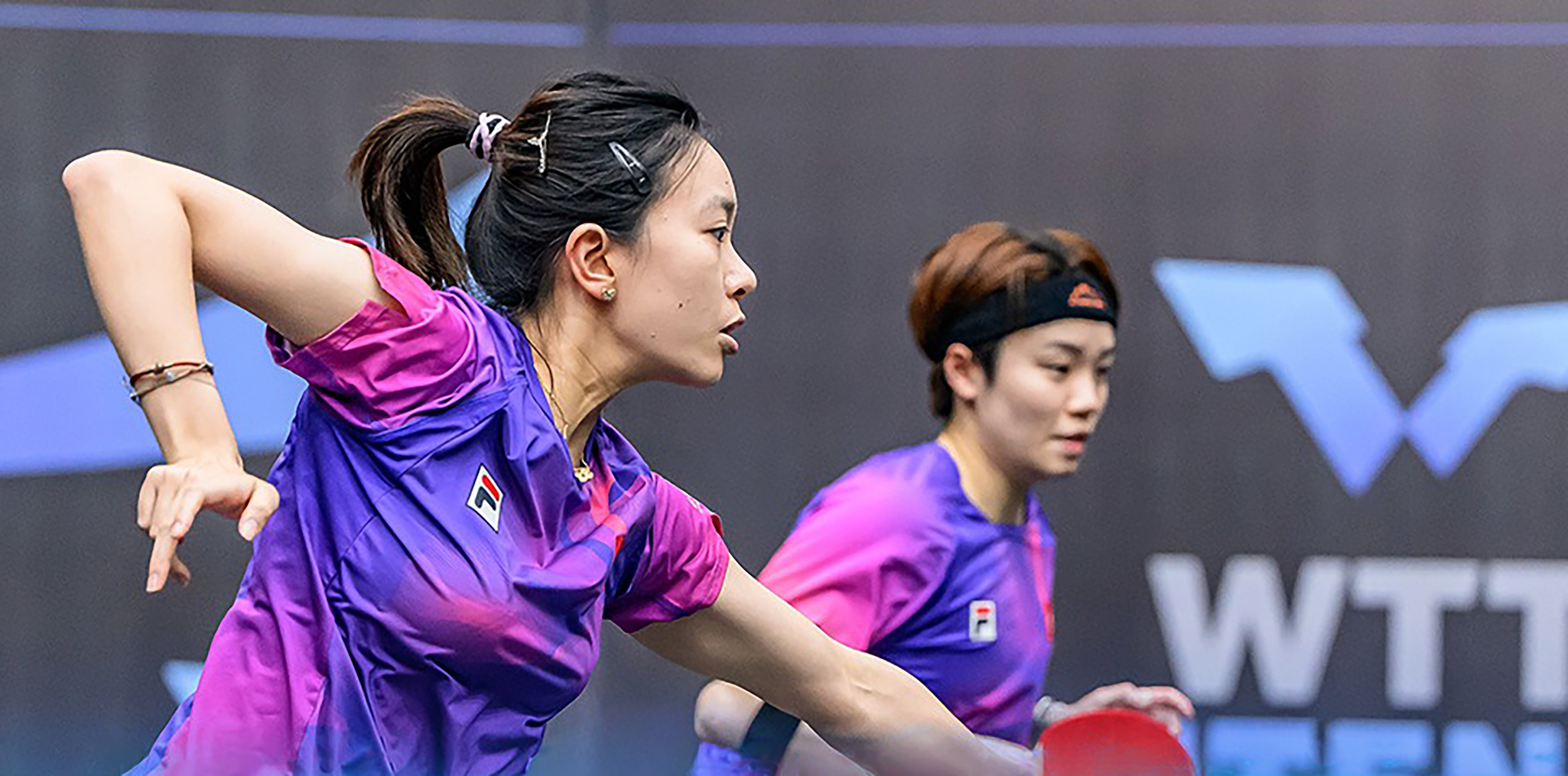 Pedrey Ng (left) and Doo Hoi-kem lost to China’s Qin Yuxuan and Zong Geman in the WTT Contender Muscat women’s doubles final on Saturday. Photo: WTT