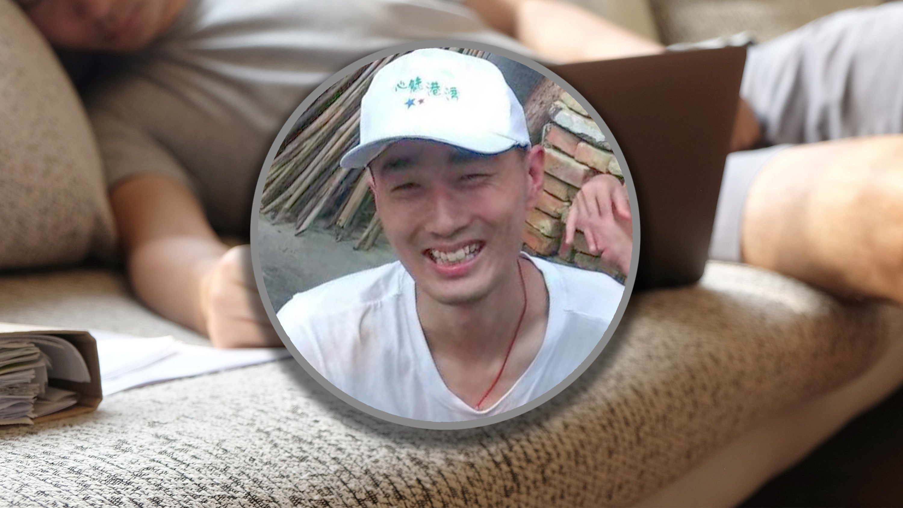 A 32-year-old programmer died suddenly from a heart attack after a week of intense work and continued to receive work texts eight hours after he died. Photo: SCMP composite/Shutterstock/Weibo