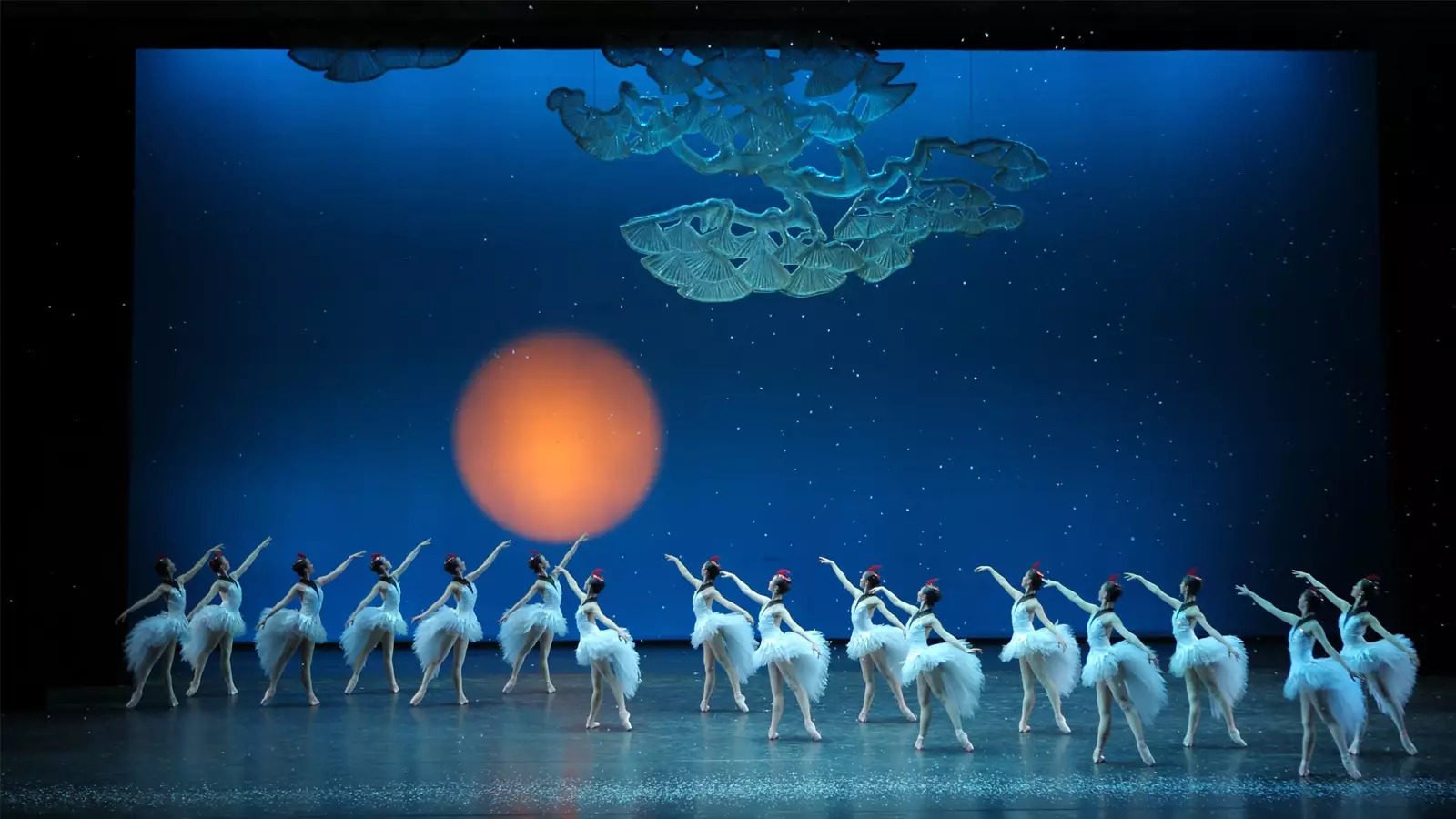 The National Ballet of China will present “Chinese New Year”, a Chinese rendition of Tchaikovsky’s “The Nutcracker”, at the Hong Kong Cultural Centre on January 24 and 25.