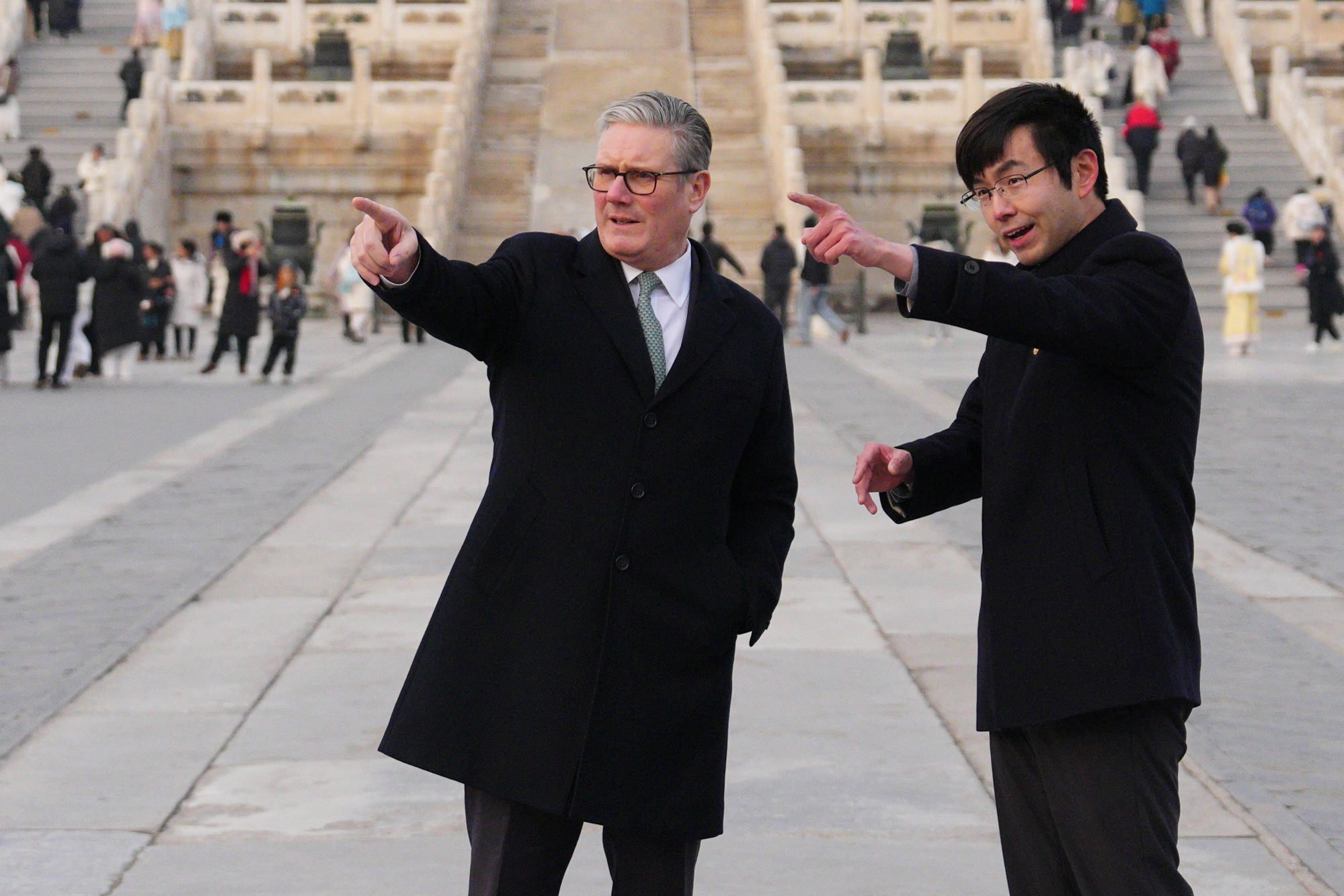 British Prime Minister Keir Starmer (left) visits the Forbidden City in Beijing on Thursday. Photo: AP