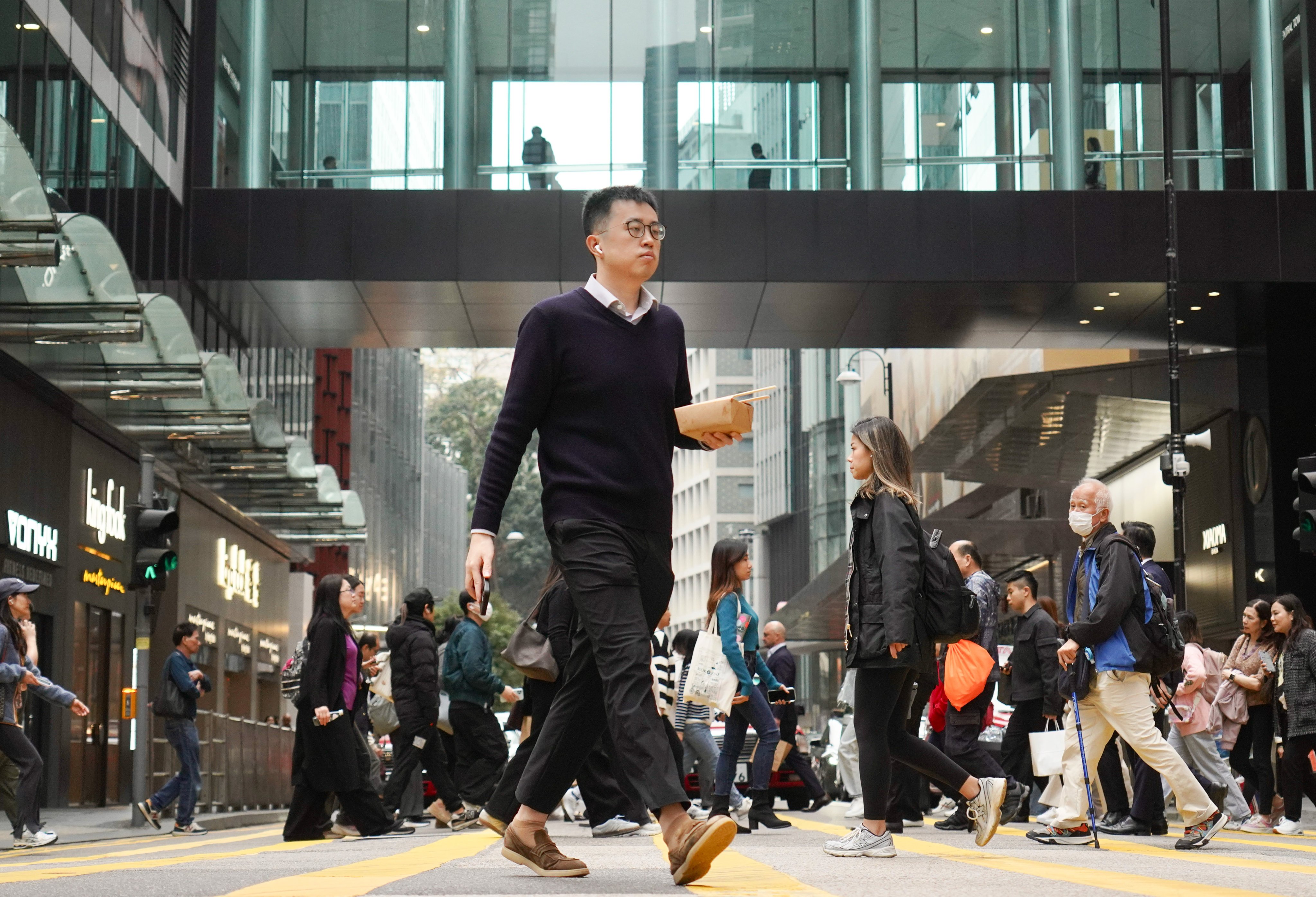scmp.com - Harvey Kong - Hong Kong economy grows 3.5% in 2025, beating earlier forecasts