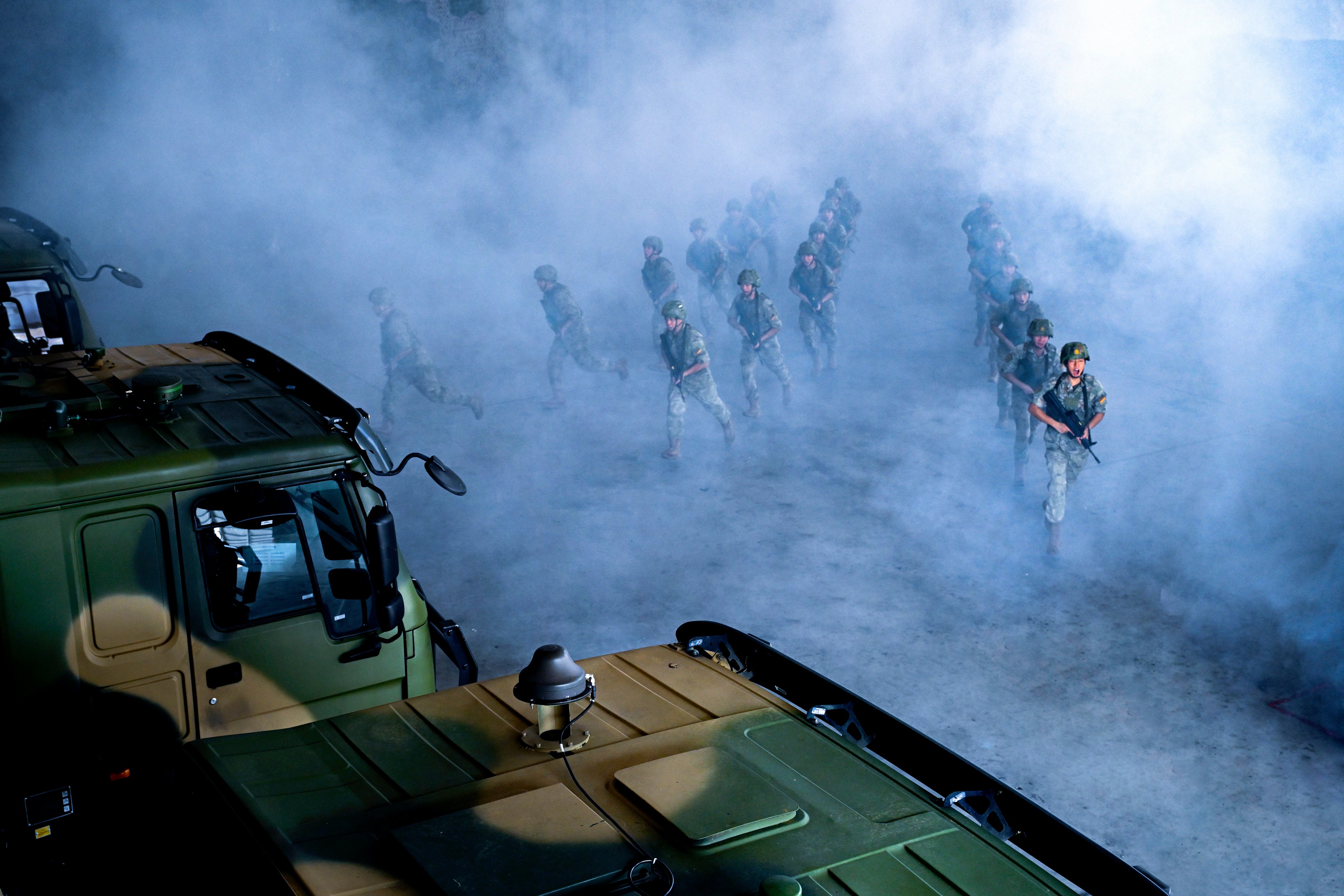 The Chinese military mouthpiece PLA Daily has urged its readers to resolutely carry the fight against corruption through to the end. Photo: Xinhua