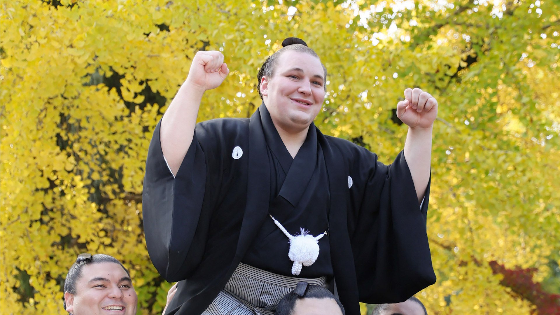 Aonishiki Arata, who fled the Ukraine war in 2022, has won 2 Japanese grand tournament titles back-to-back