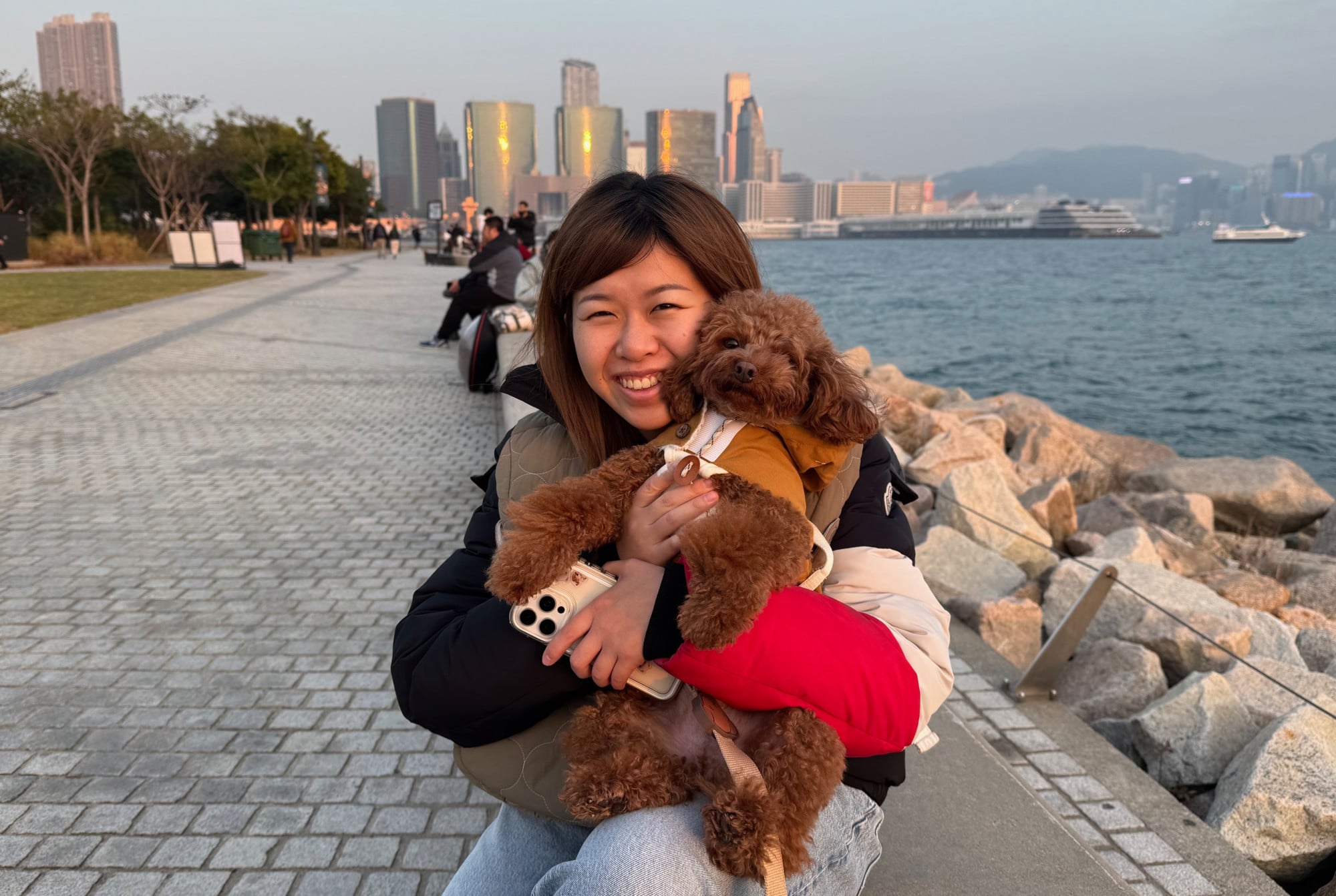 Samantha Ng with her two-year-old toy poodle Lum Lum. Photo: Lo Hoi-Ying