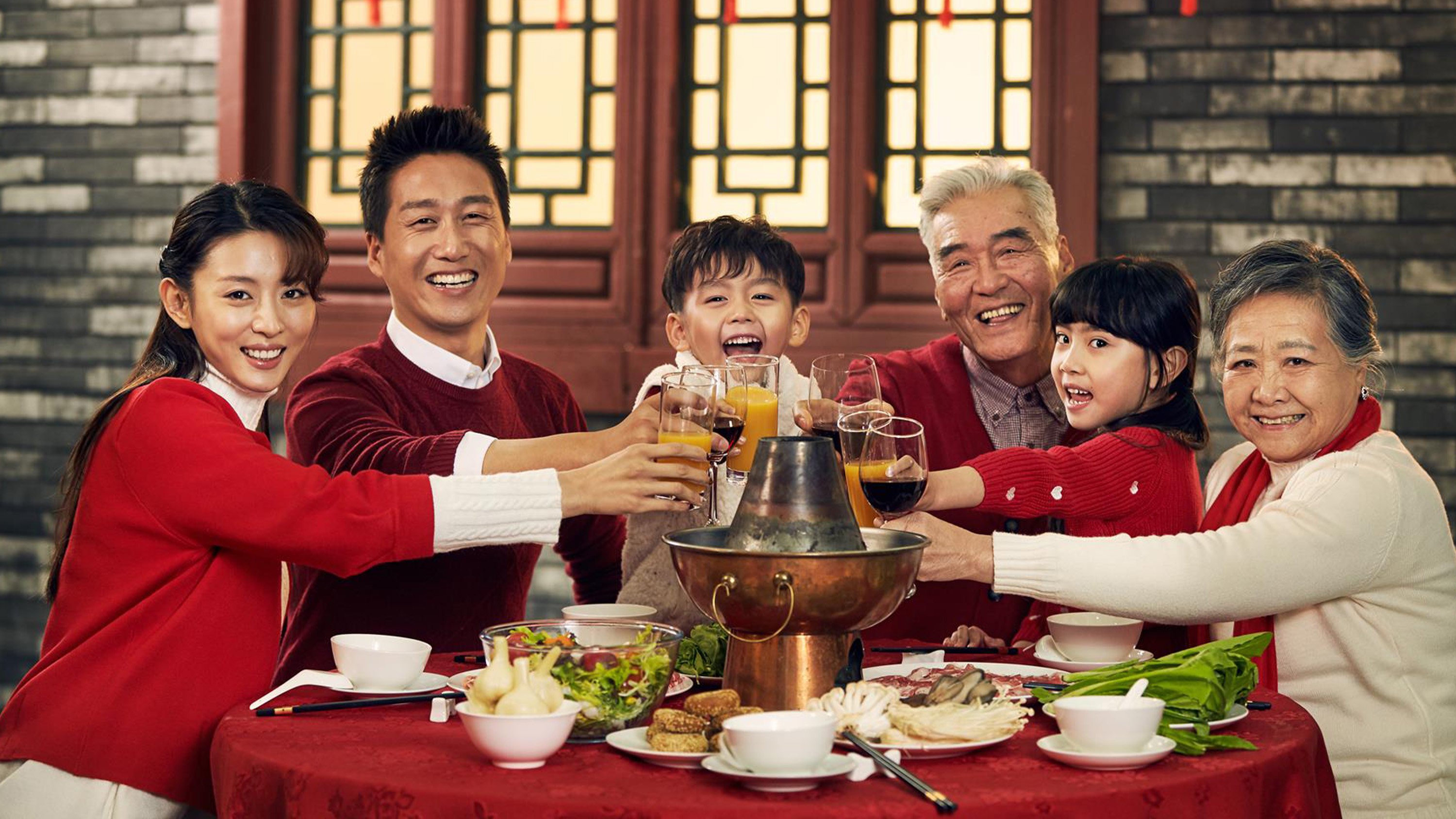 As we celebrate the Lunar New Year, it’s vital to observe customs that promote positive energy and good fortune. Photo: Sohu