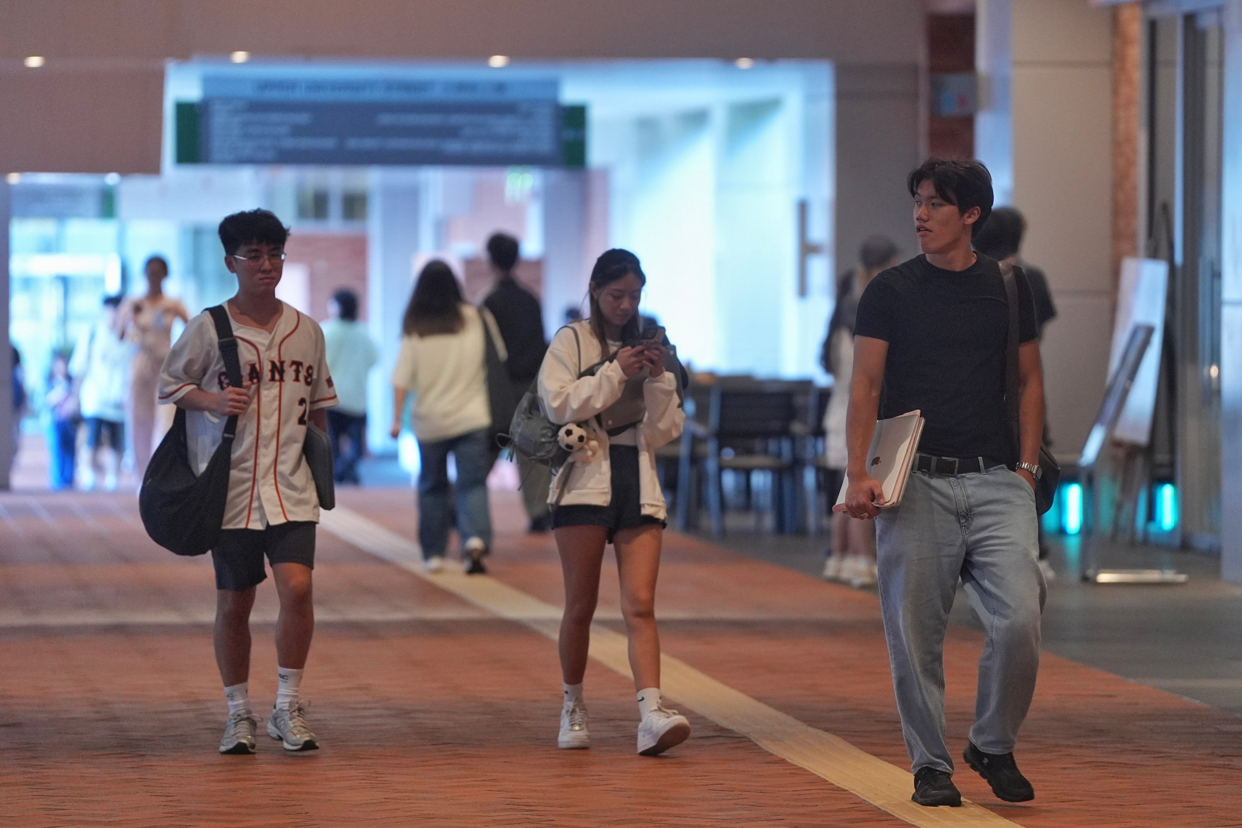 Some people worry that Hong Kong students struggle with the English level in university after they graduate from secondary schools that teach mainly in Chinese. Photo: Elson Li