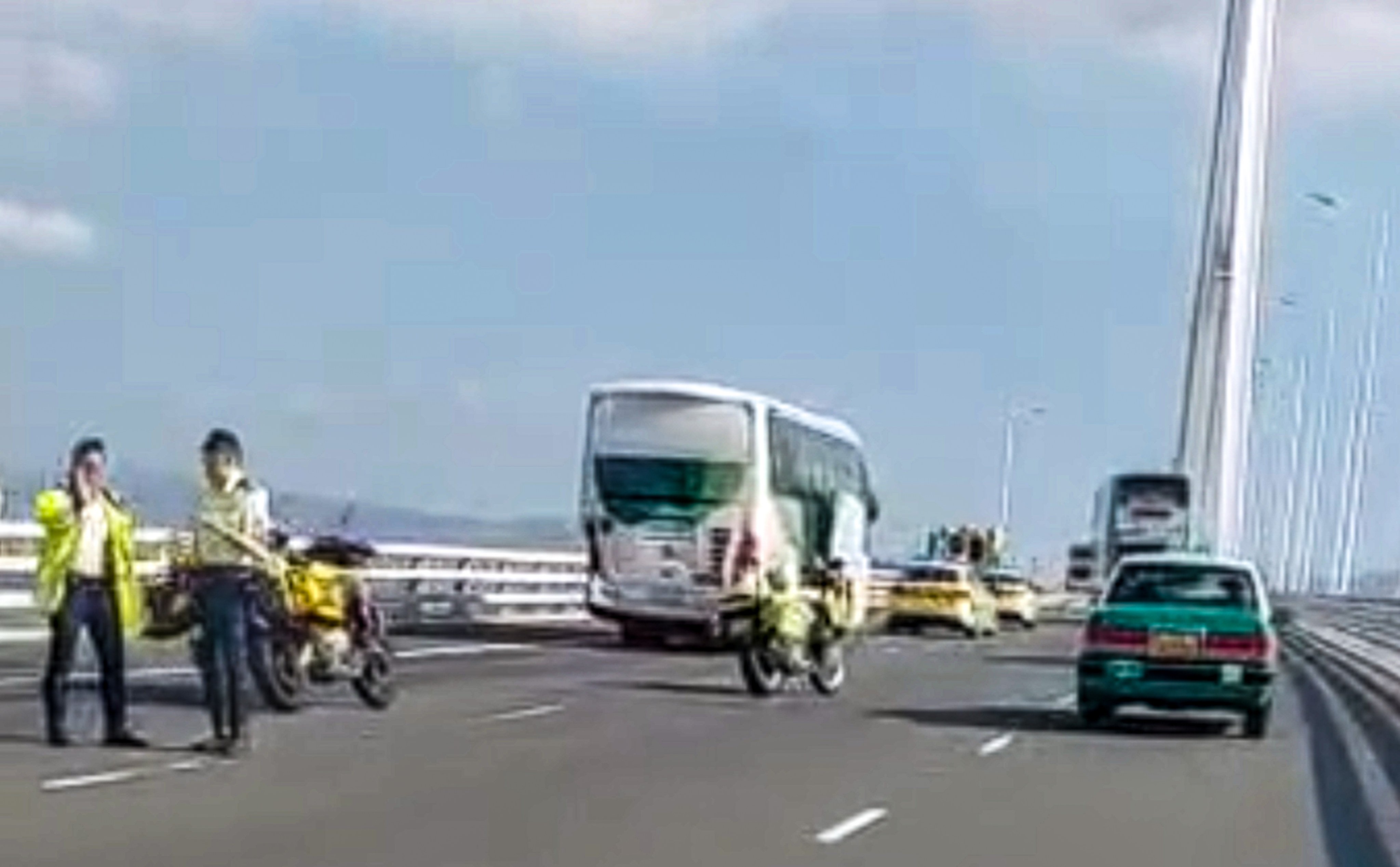 A Hong Kong-bound coach hit railings on the Shenzhen Bay Bridge. Photo: Handout