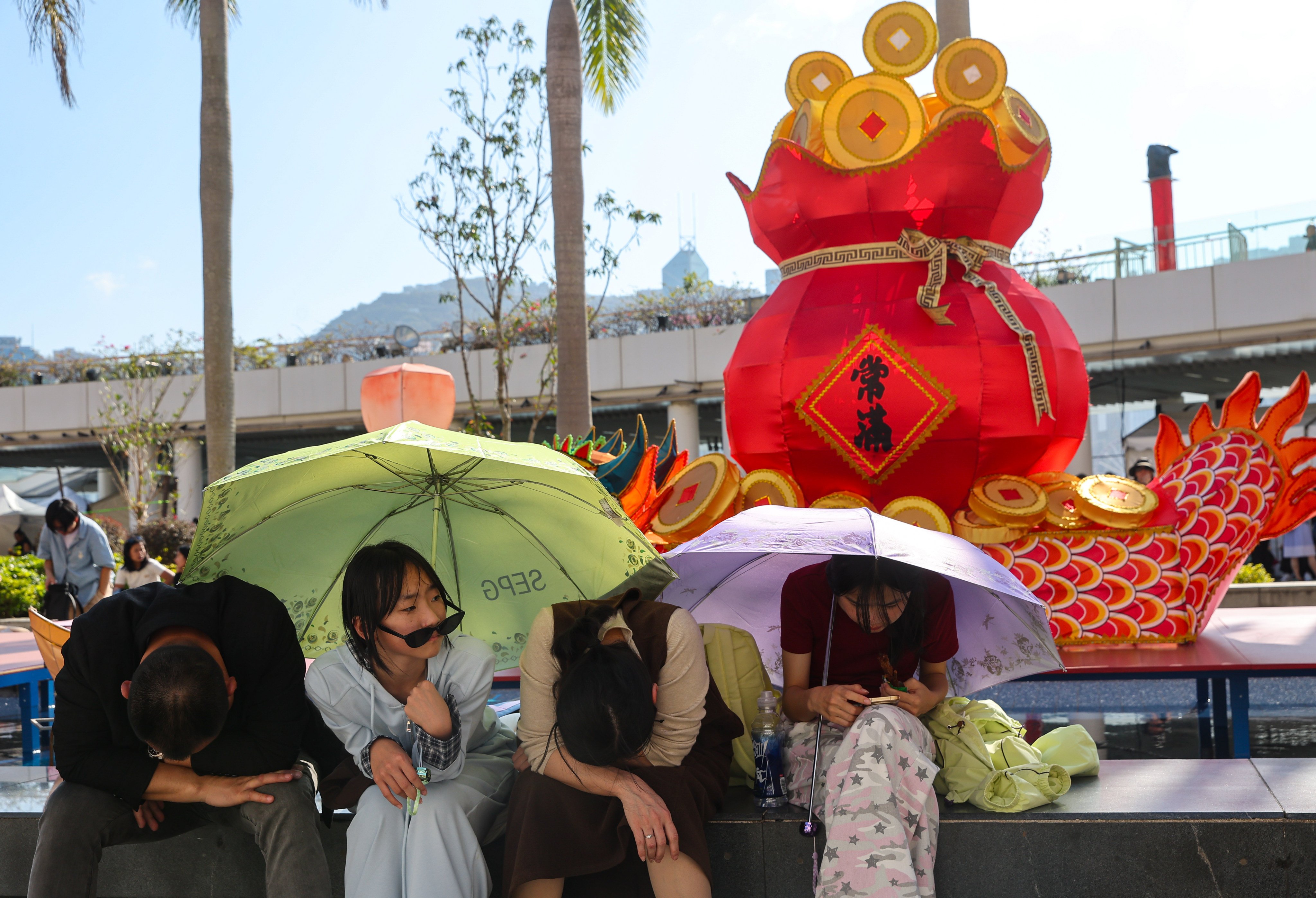 Hong Kong has seen its hottest Lunar New Year’s Eve since records began in the 19th century. Photo: Edmond So