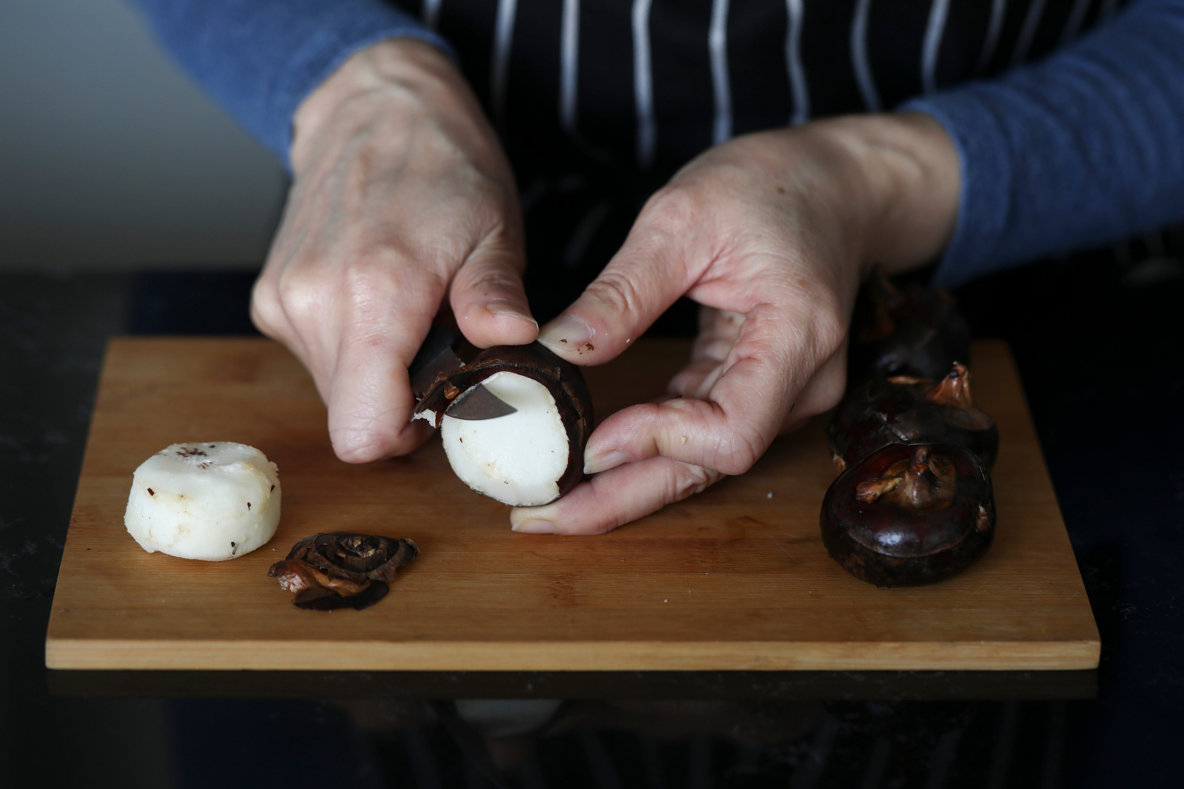 The water chestnut, a versatile ingredient known as “horse’s hoof”, is celebrated for its crisp texture and auspicious meaning in Lunar New Year dishes. Photo: Jonathan Wong