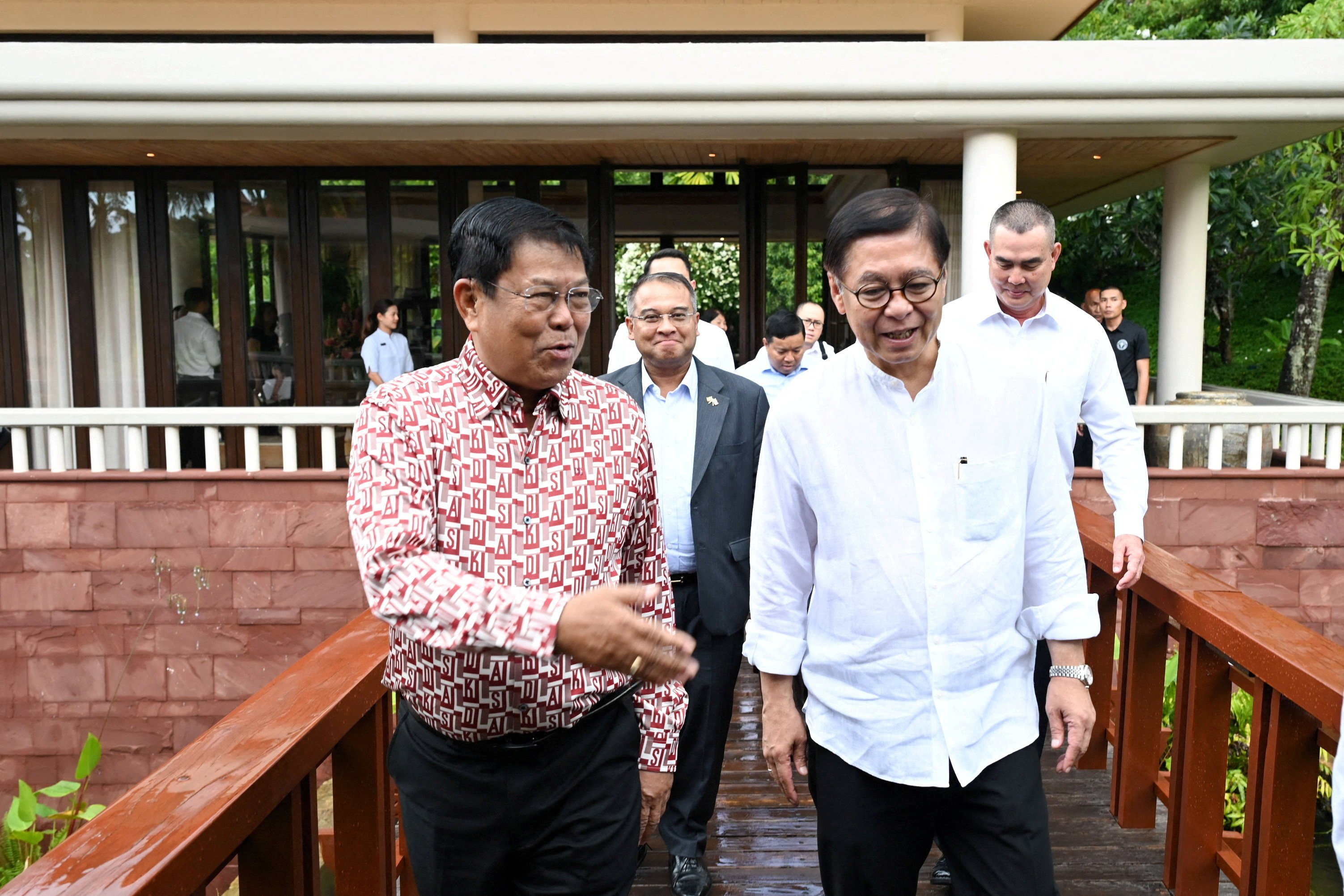 Myanmar’s Foreign Minister Than Shwe (left) chats with Thai Foreign Minister Sihasak Phuangketkeow ahead of bilateral talks in Phuket on Wednesday. Photo: Ministry of Foreign Affairs / Reuters