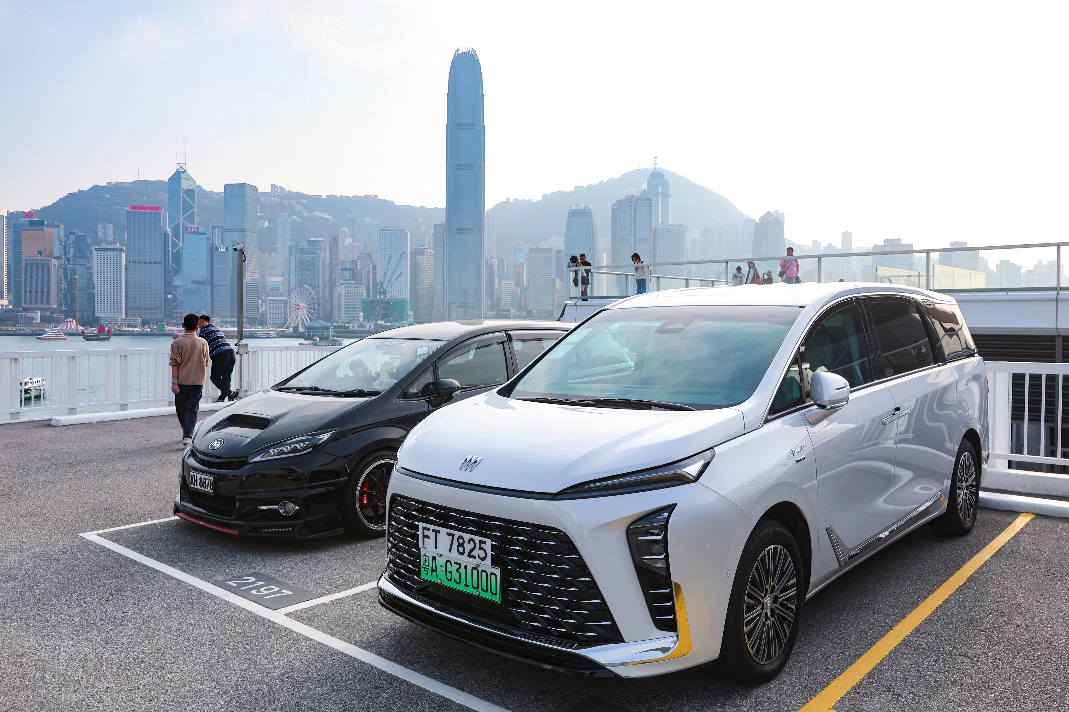 About 600 motorists from Guangdong have driven their vehicles into Hong Kong urban areas during the Lunar New Year holiday. Photo: Edmond So