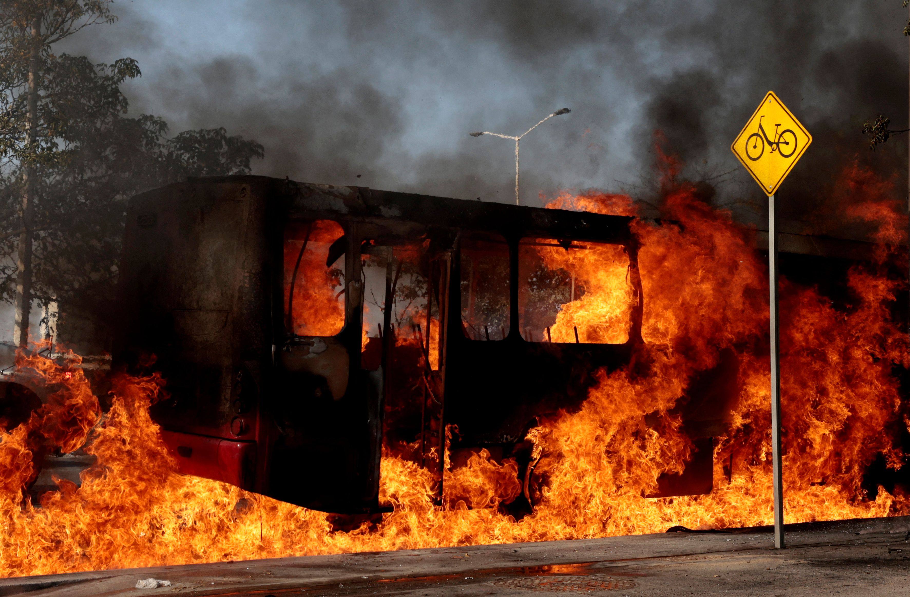 A bus set on fire by organised crime groups in Zapopan, Jalisco state, Mexico on Sunday. Photo: AFP