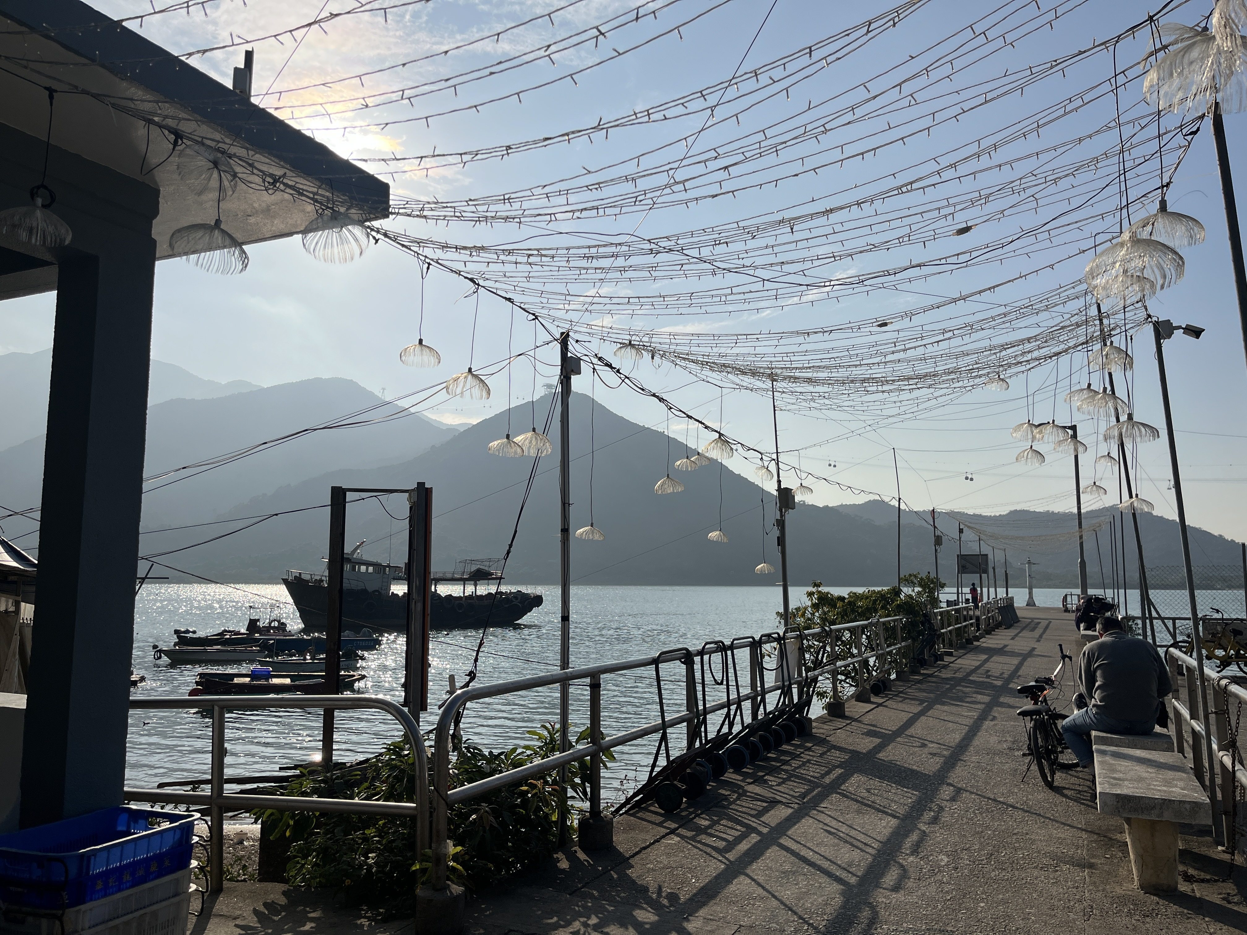 Ma Wan Chung is set against the backdrop of cable cars and the scenic Tung Chung Bay. Photo: Kelly Fung
