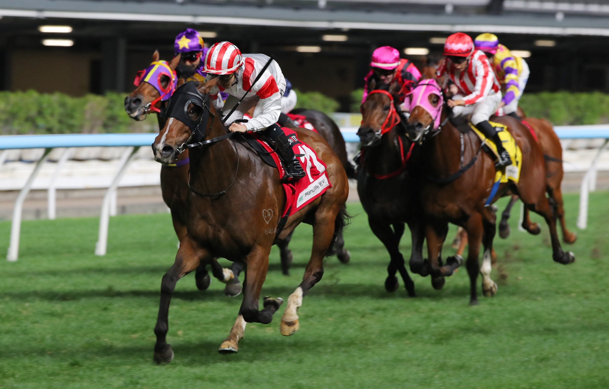 Sports Legend storms home under Angus Chung.