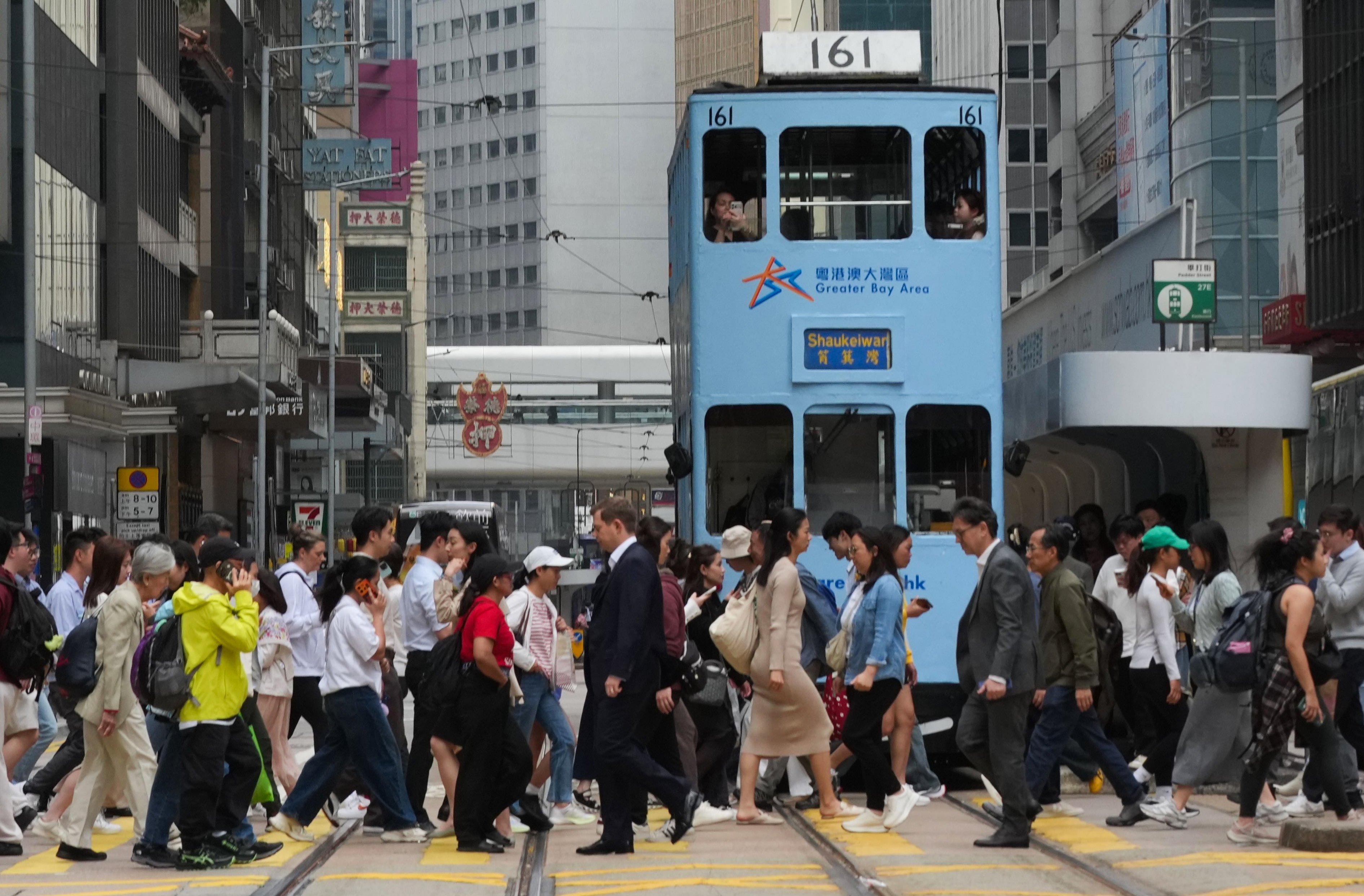 A crowded pedestrian crossing in Hong Kong’s central business district. The city will host the Global Talent Summit Week later this month. Photo: Jelly Tse