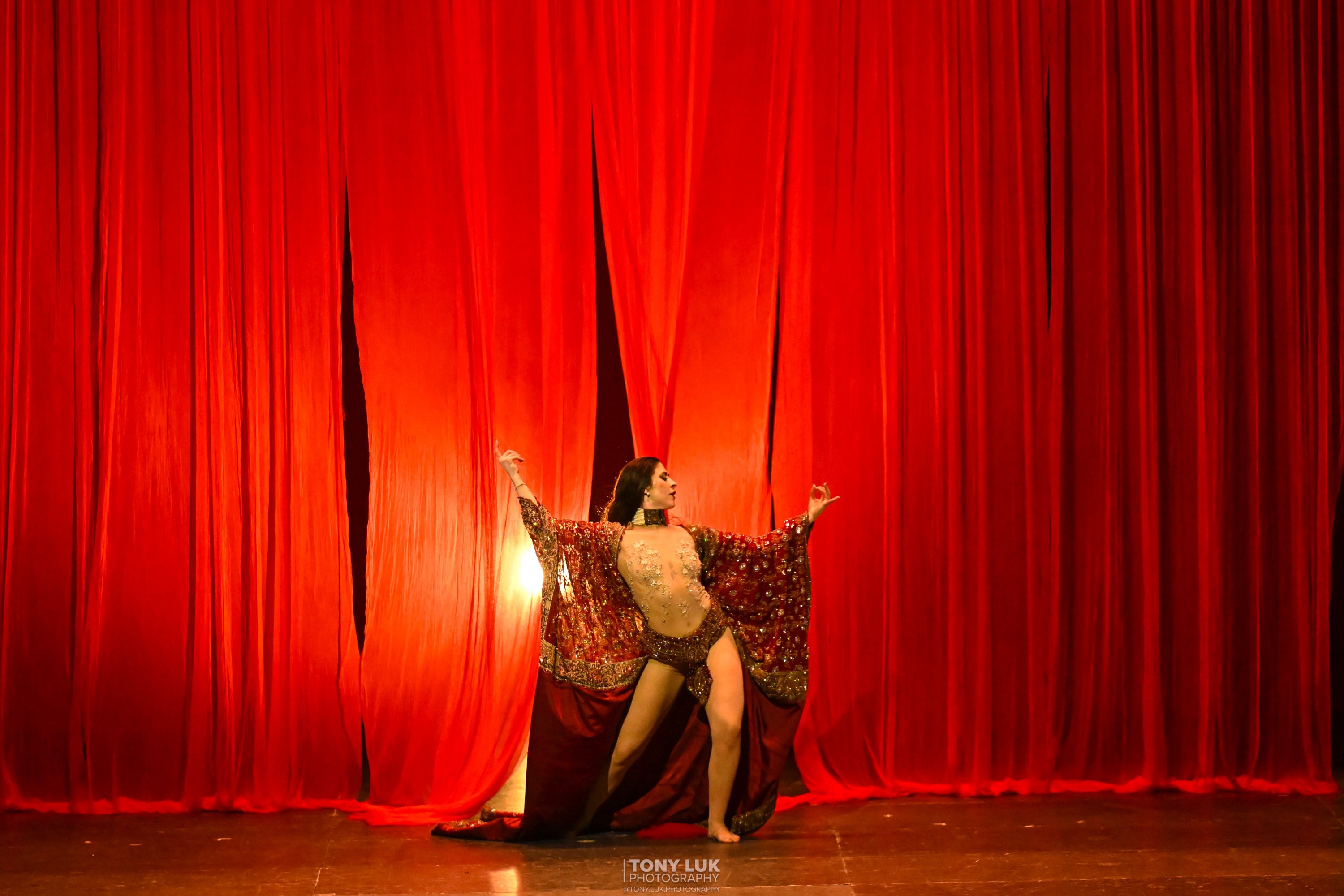 Noelia Ruiz plays the title role in Ballet Nacional de España’s La Bella Otero, performed at the Hong Kong Cultural Centre on February 27 as part of Hong Kong Arts Festival. Photo: Tony Luk