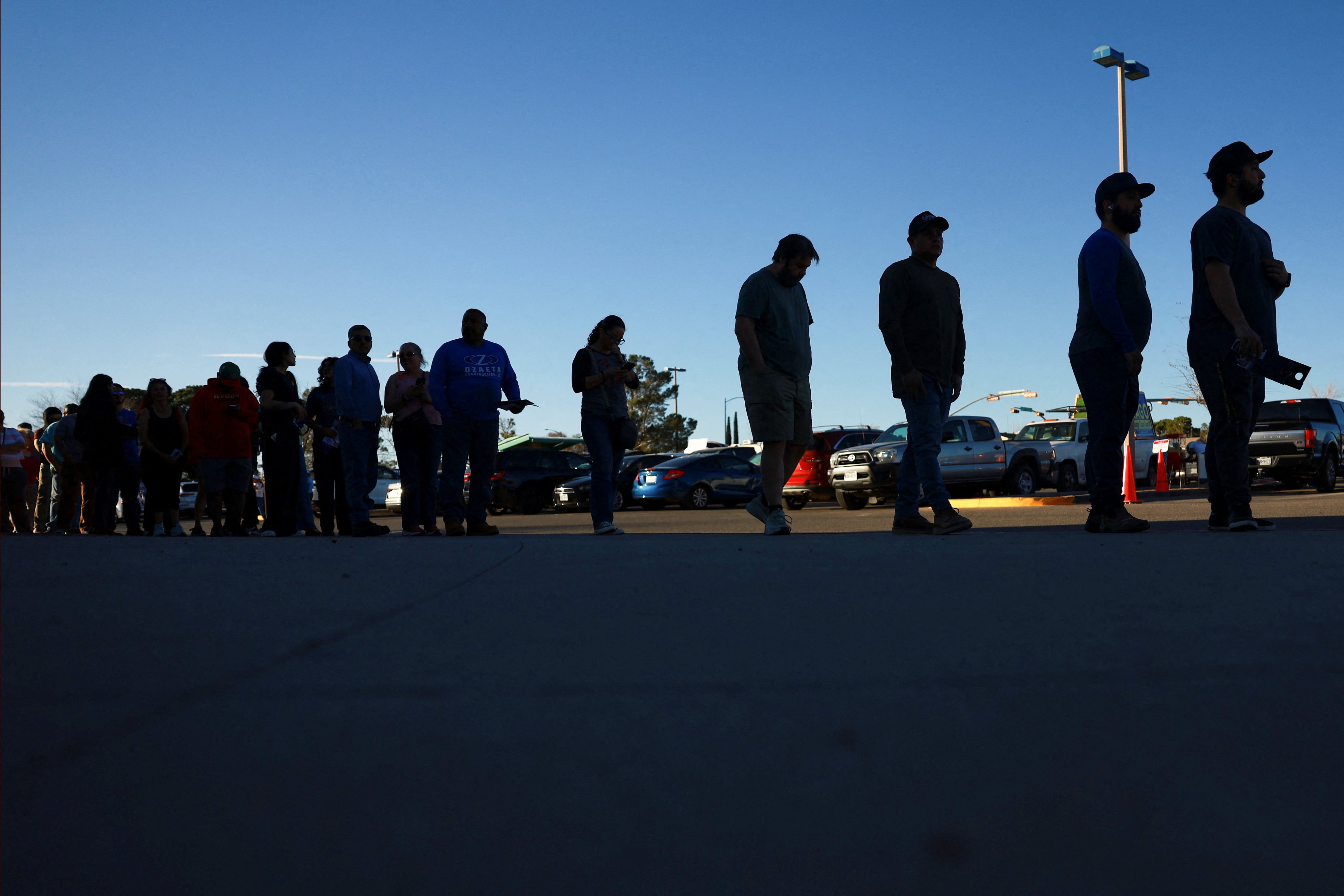 Voters line up to head to the polls in El Paso, Texas. Photo: Reuters