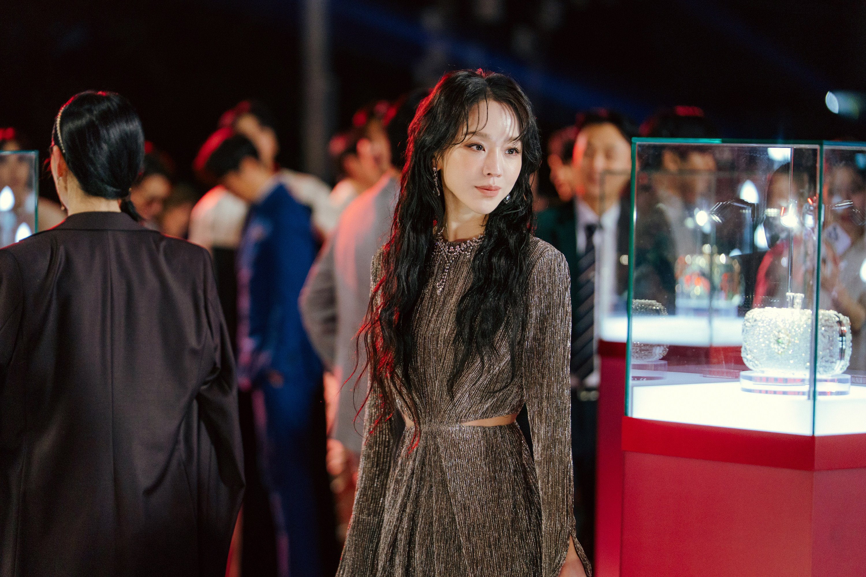 Shin Hye-sun as Sarah Kim in The Art of Sarah. The K-drama reflects South Korea’s real-world luxury obsession. Photo: Netflix