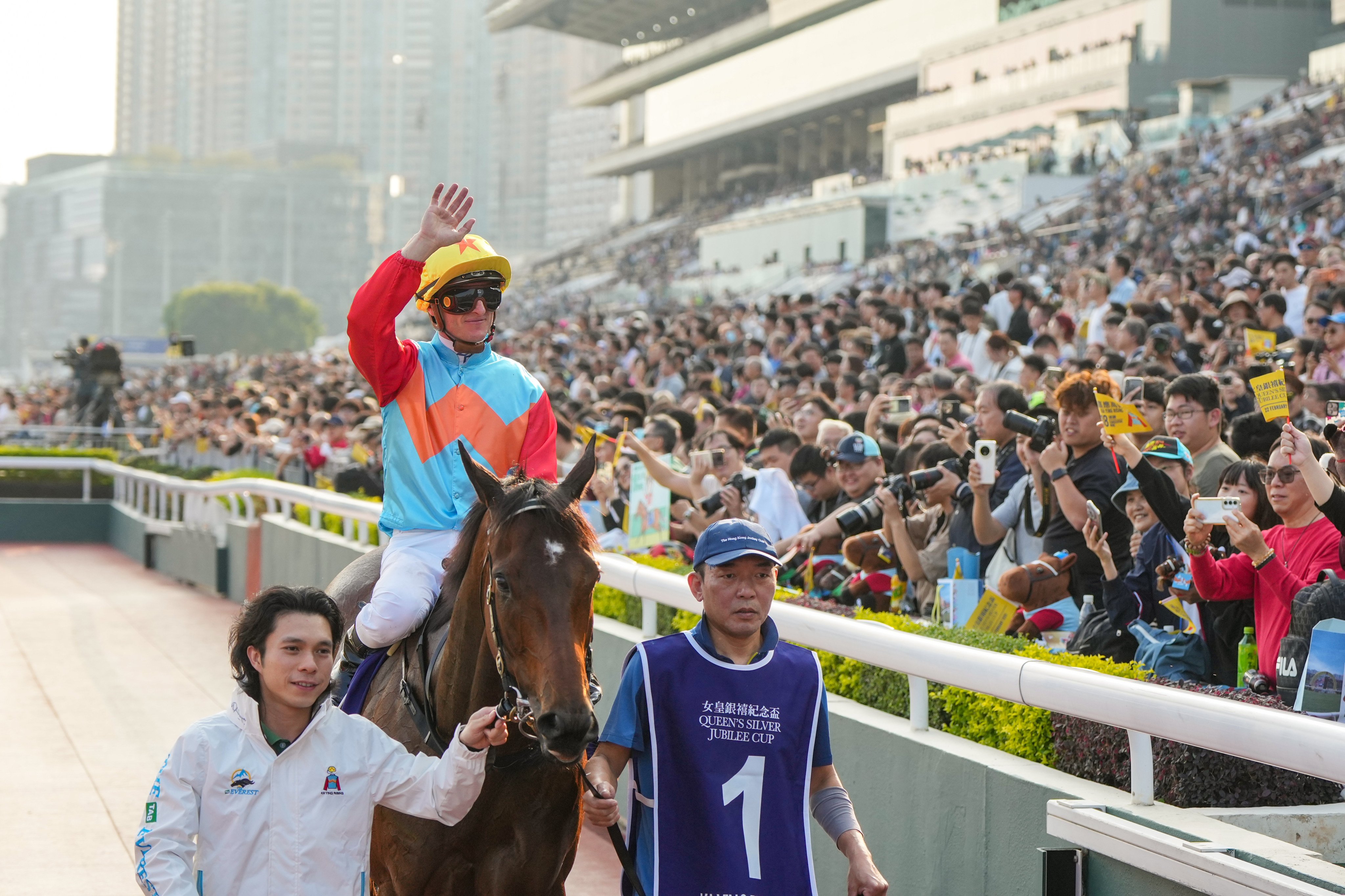 Zac Purton celebrates a record-breaking 18 consecutive wins aboard Ka Ying Rising in the Queen’s Silver Jubilee Cup. Photo: Sam Tsang