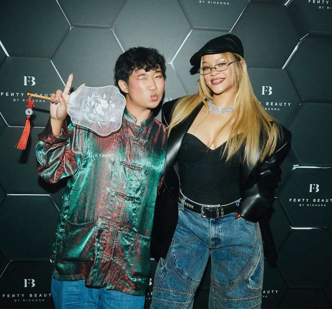 Chinese influencer Marcelo Wang with Rihanna at a Fenty Beauty event. Photo: @marcelowang0527/Instagram