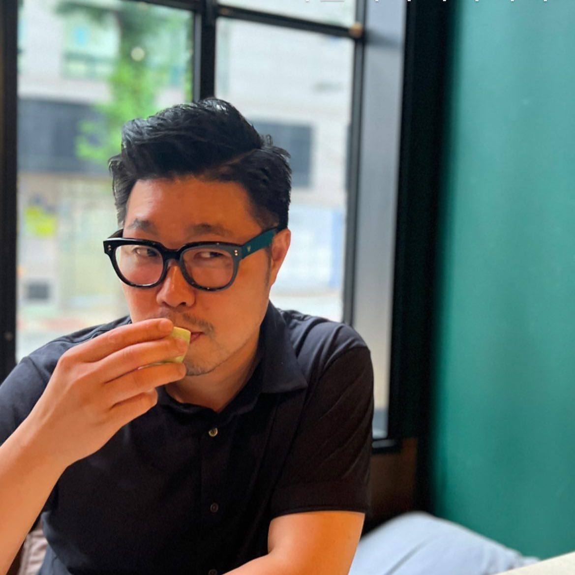 Kim Wan-jun is the author of How to Drink Soju: A Guide to K-Drinking Culture & Games, a 300-page book now translated into English. Photo: Instagram/funnyjun_