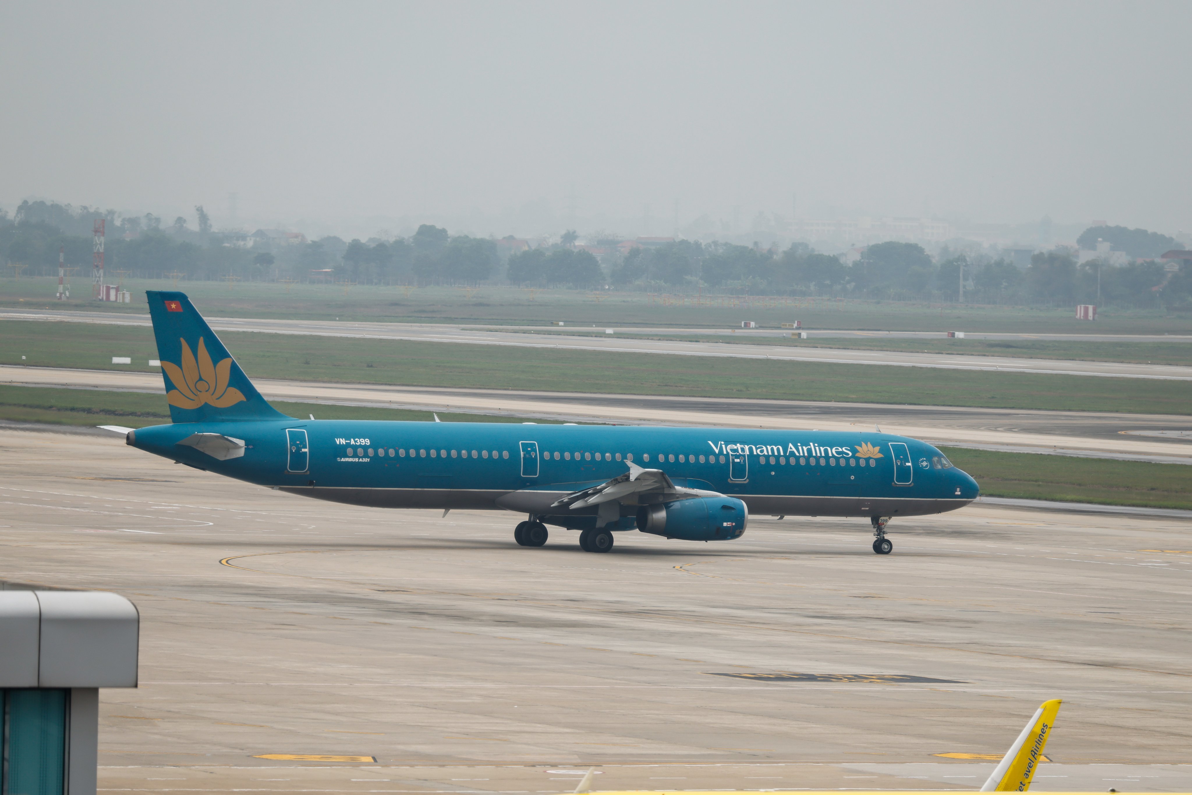 Vietnam faces potential flight cuts from April due to jet fuel shortages. Photo: EPA