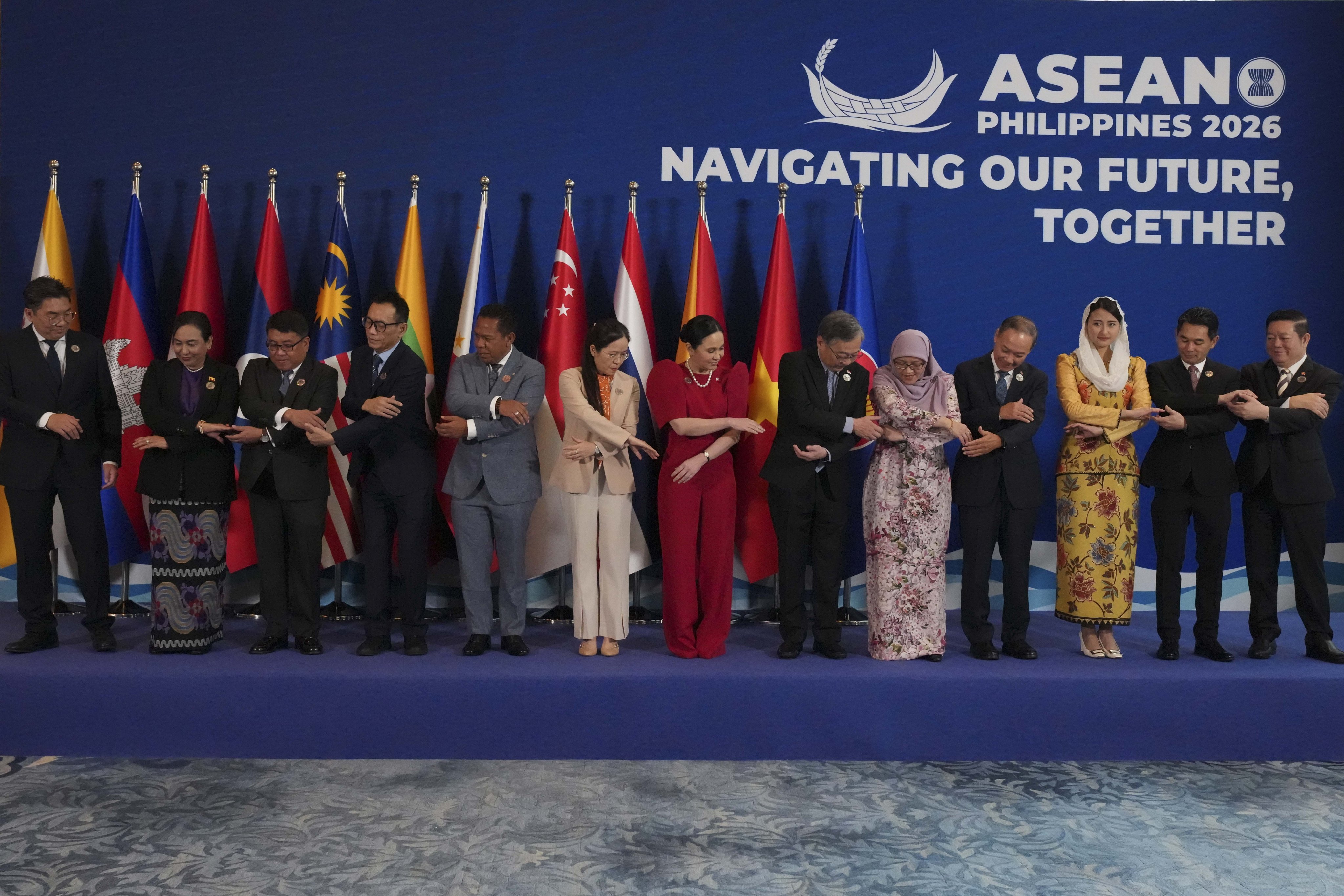 Southeast Asia’s trade chiefs pose for a group photo during the Asean Economic Ministers’ Retreat in Manila, the Philippines, last week. Photo: EPA