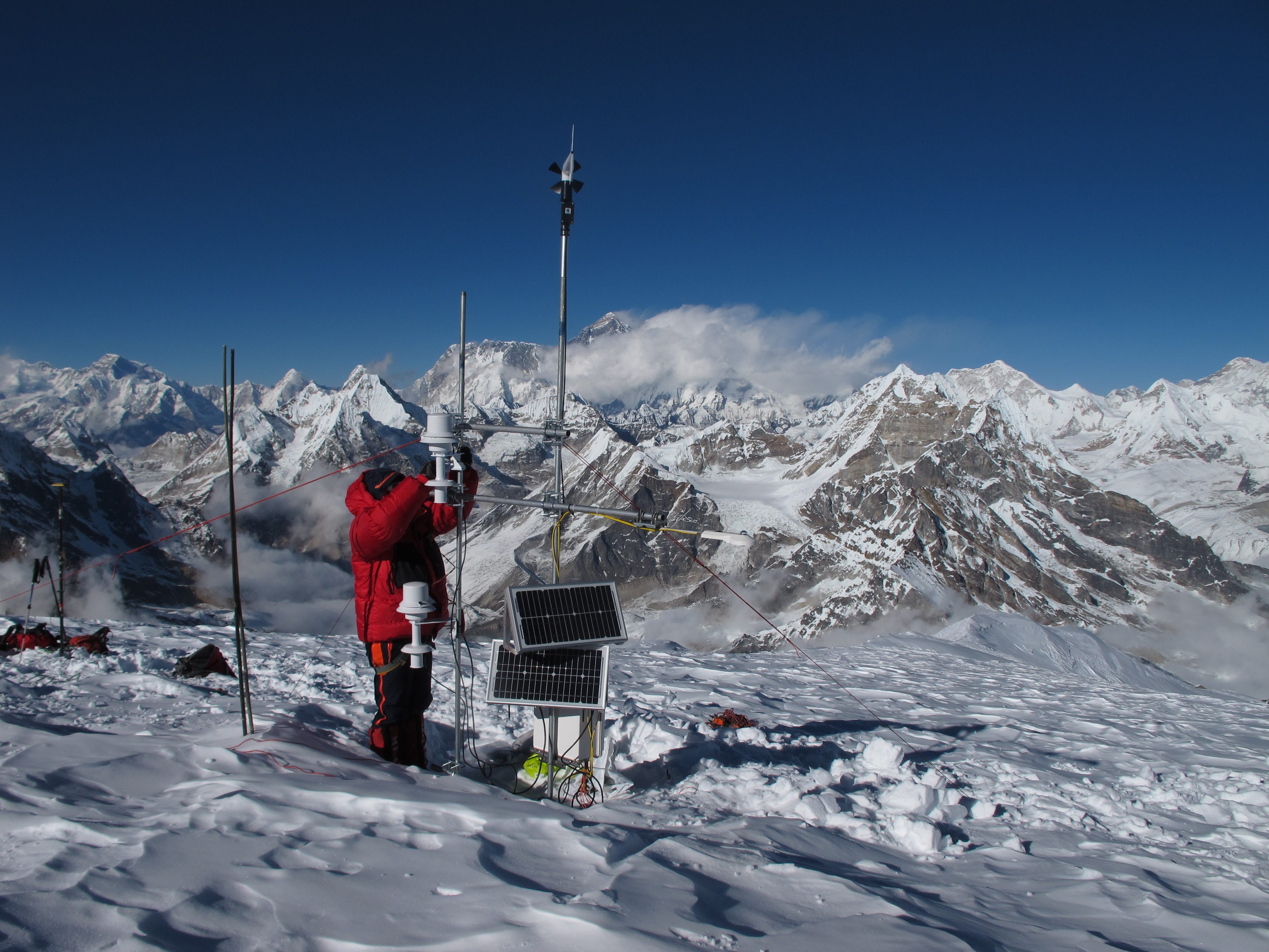 Nepal’s Mera Glacier is among the handful of glaciers in the Hindu Kush Himalaya region that meets the World Glacier Monitoring Service’s benchmark standards. Photo: Patrick Wagnon/ICIMOD