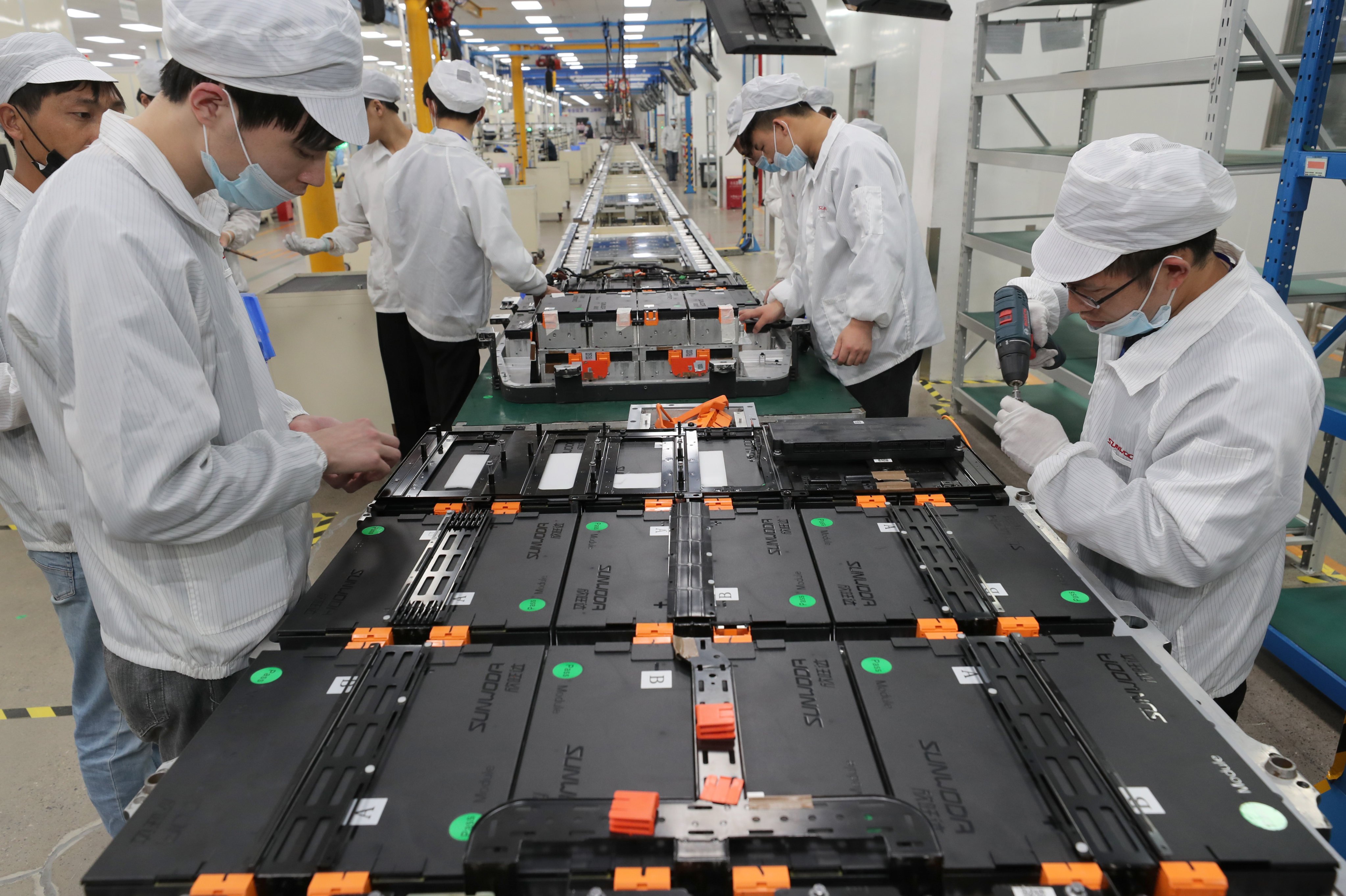 Workers assemble battery packs at Sunwoda Electric Vehicle Battery’s factory in Nanjing, Jiangsu province. Photo: Feature China/Future Publishing via Getty Images