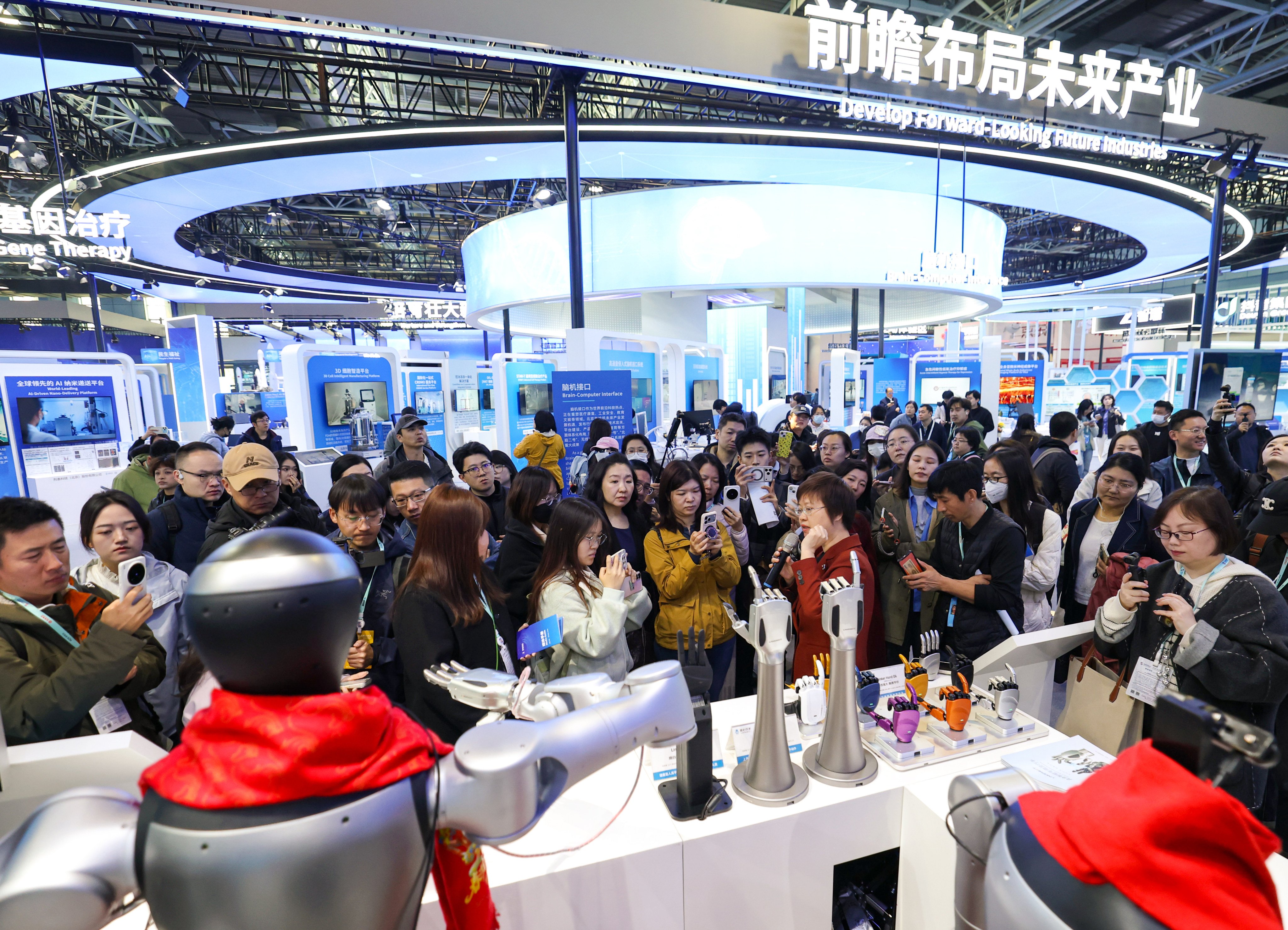 This year’s Zhongguancun Forum is themed “Full Integration Between Technological and Industrial Innovation” and more than 1,000 guests from over 100 countries and regions are expected to participate. Photo: Xinhua