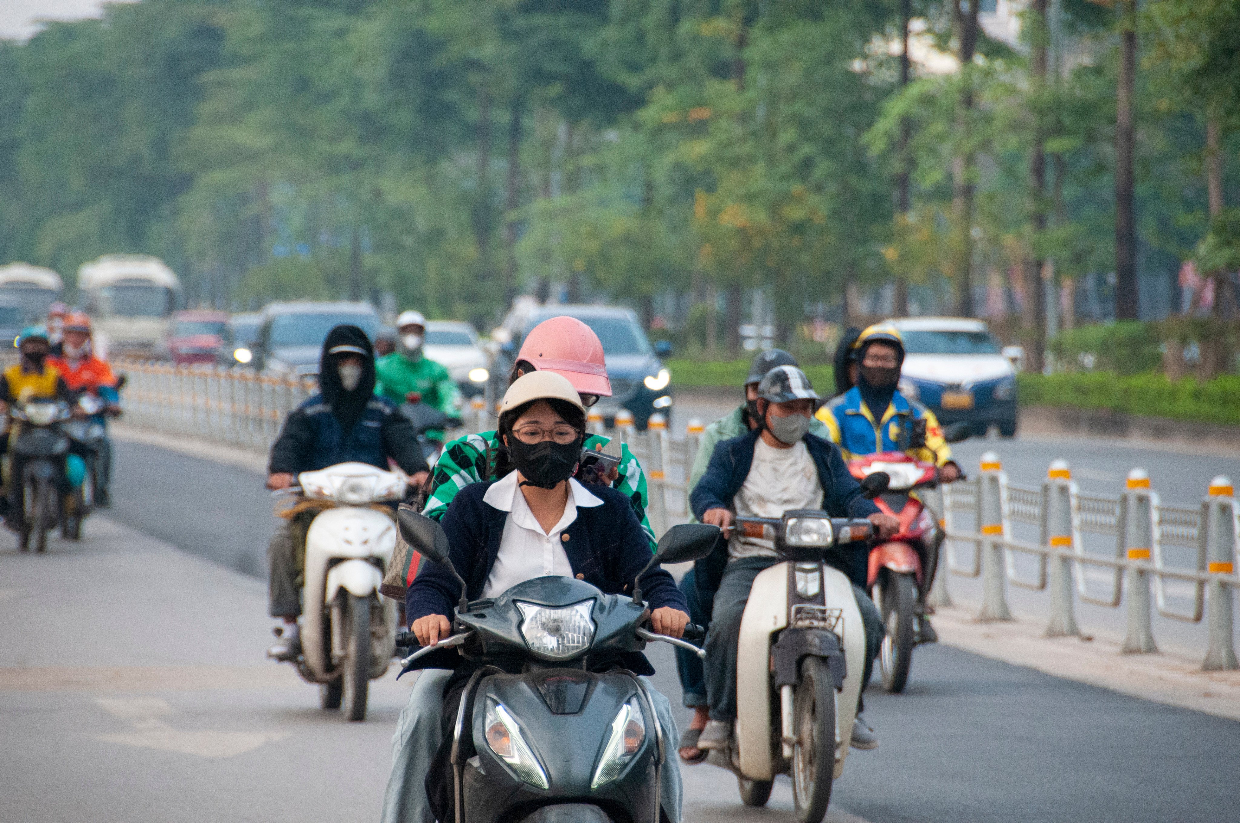People wearing face masks due to poor air quality in Hanoi, Vietnam, on December 4 last year. Photo: Xinhua
