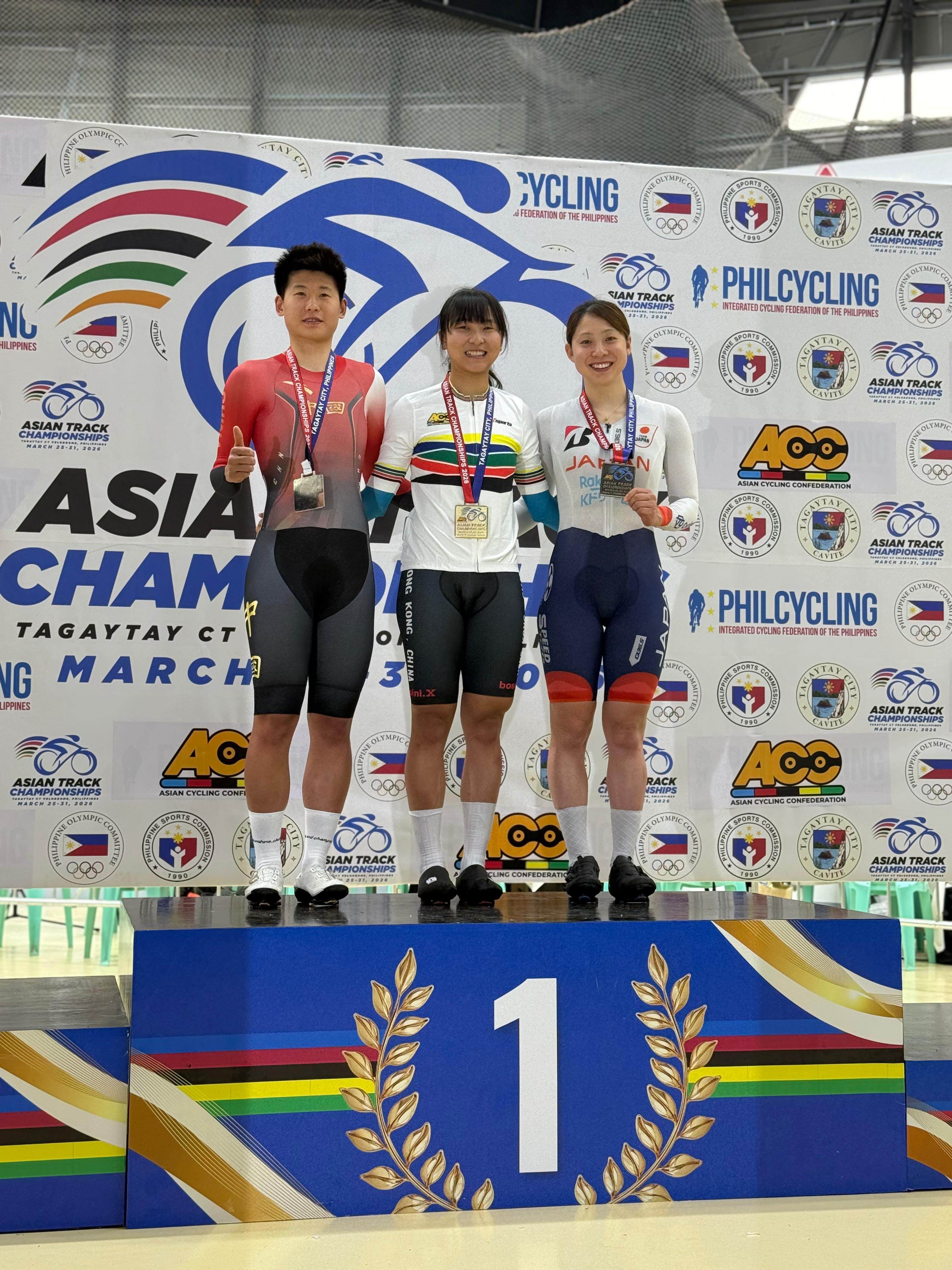 Ceci Lee (middle) on the winners’ podium with silver medallist Chen Ning of China (left) and Japan’s Tsuyaka Uchino, who won bronze. Photo: The Cycling Association of Hong Kong, China