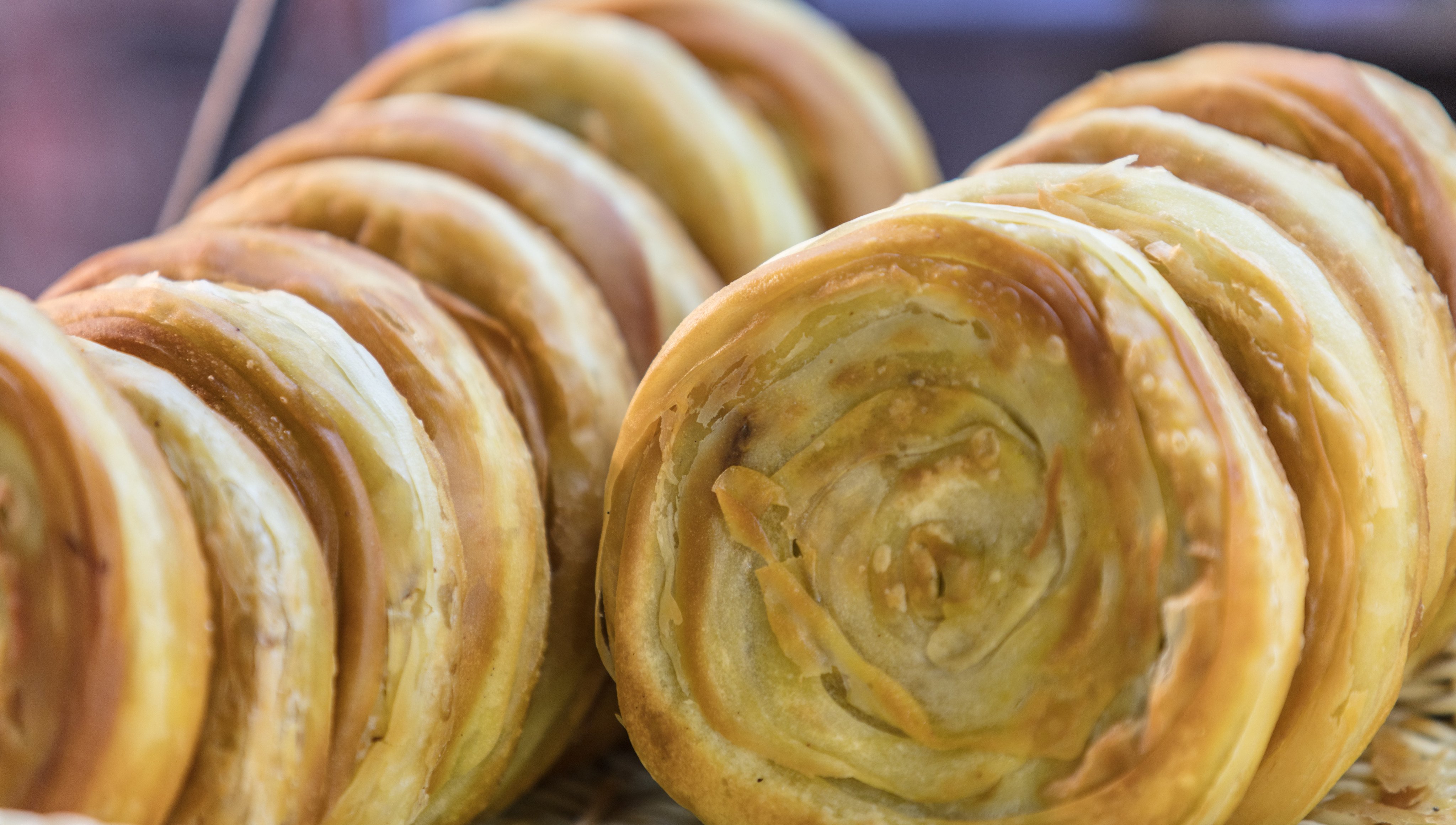 Today, the descendants of “hubing” Chinese flatbreads survive in everyday foods like “shaobing” (pictured), the ubiquitous flatbread sold at neighbourhood food stalls, and “nang”, the naan-like Xinjiang flatbreads still baked by pressing the dough against the walls of clay ovens. Photo: Shutterstock