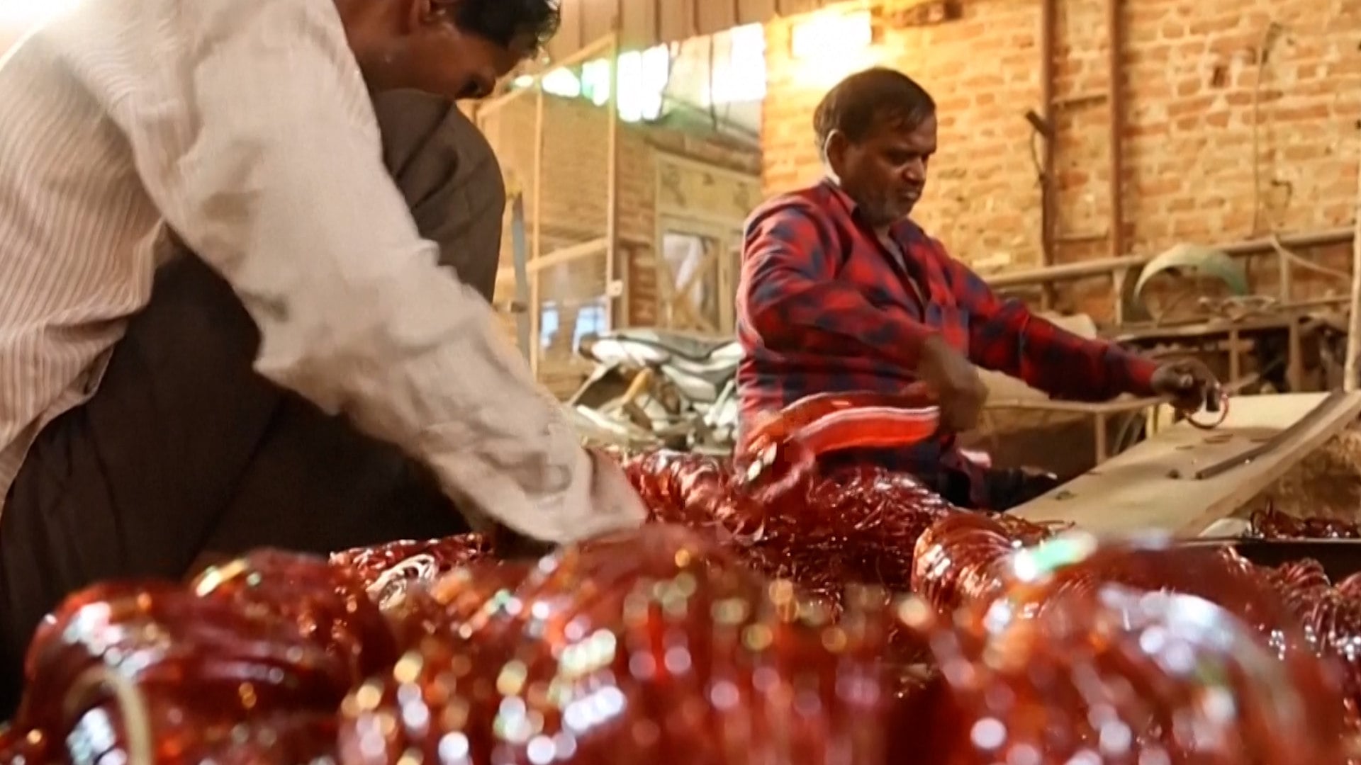 Glassblowers in India