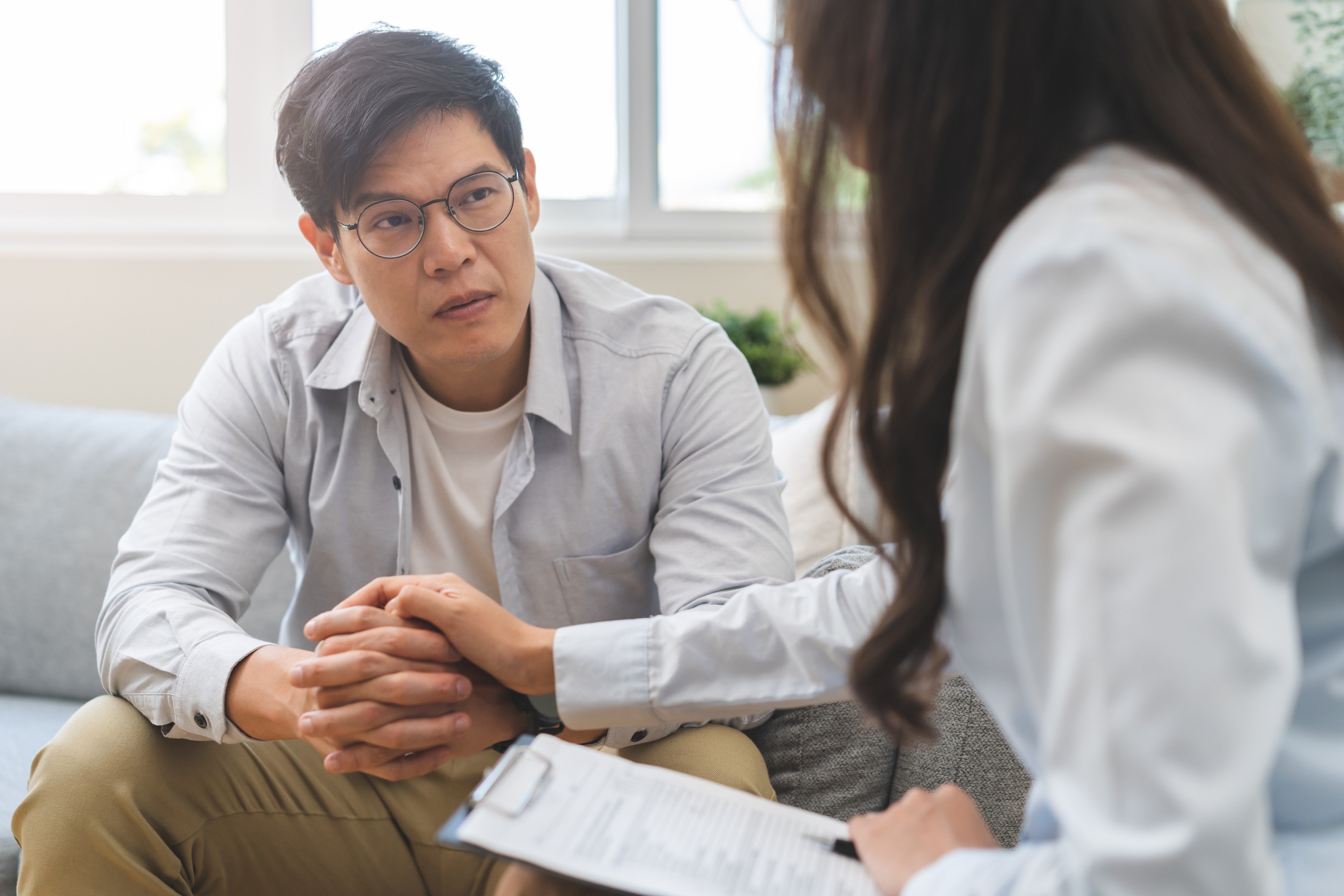 In single-session therapy, a counsellor helps the client identify concrete steps towards relieving a specific problem with the intention of not completely solving it, but rather to help clients walk away with a toolbox of strategies for how to approach it. Photo: Shutterstock