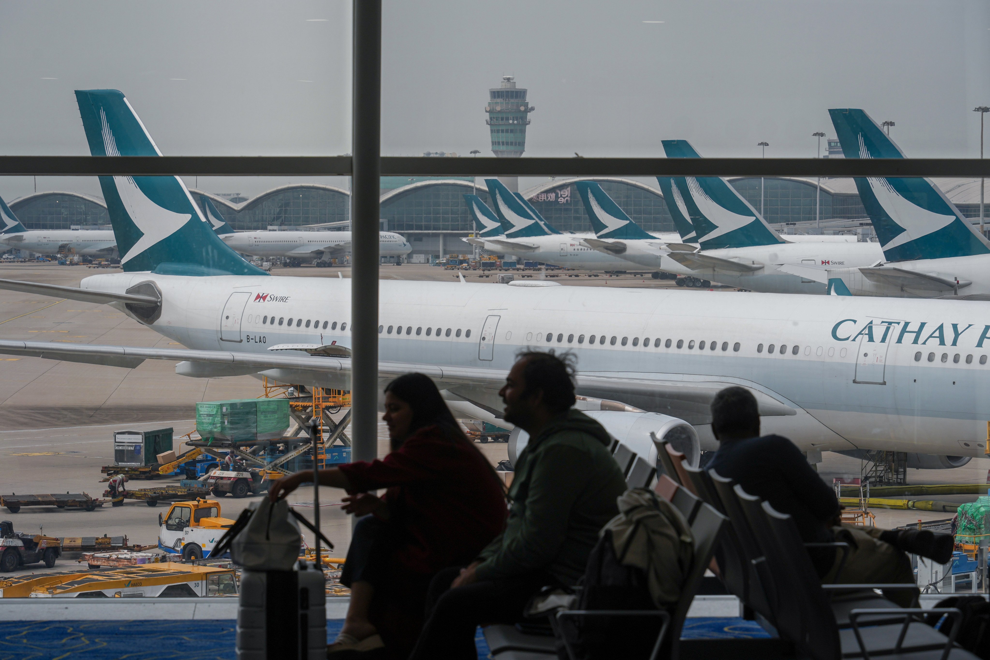 On March 26, Cathay Pacific announced it would increase its fuel surcharge for all flights by 34 per cent from April. Photo: Eugene Lee