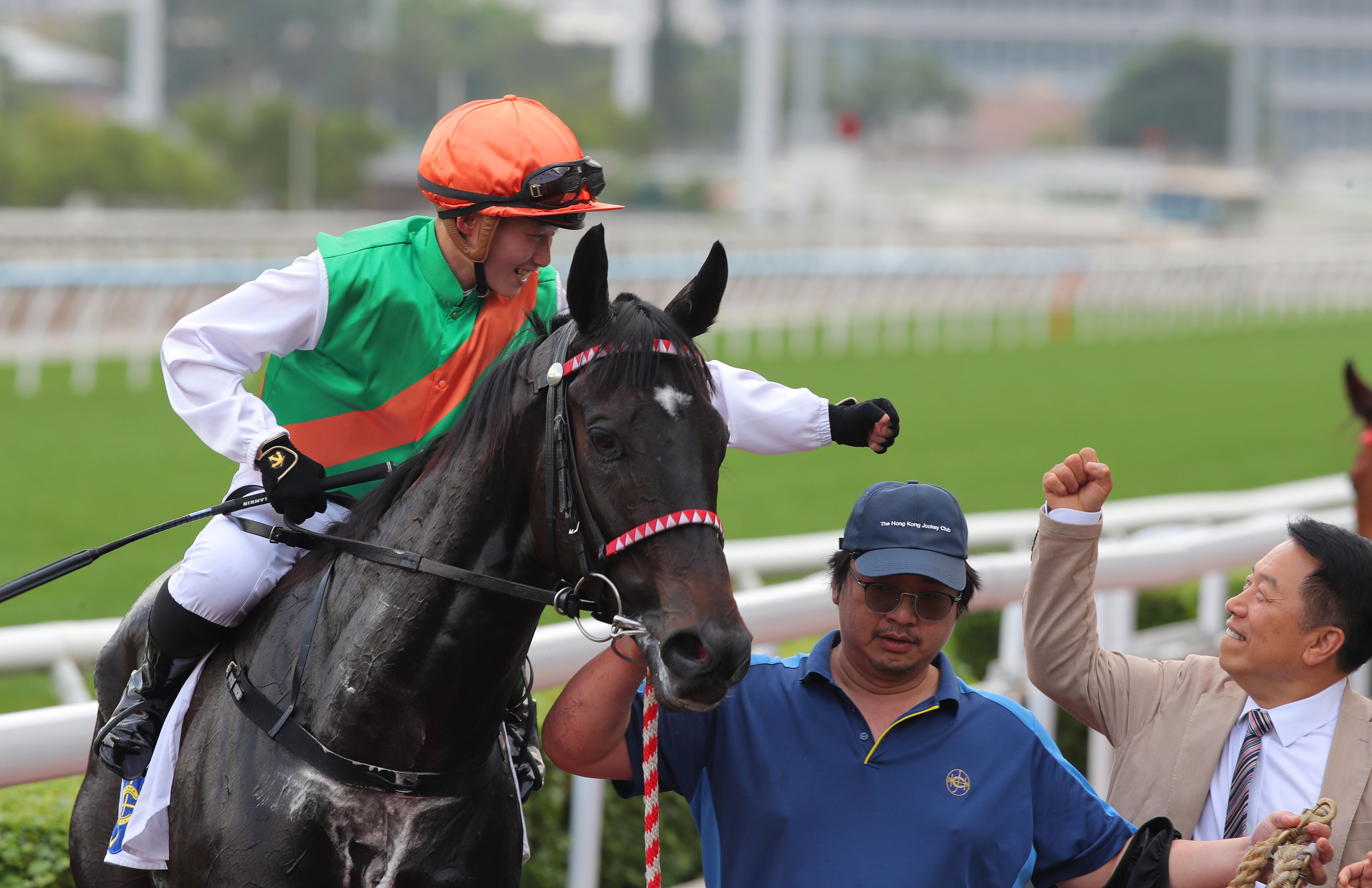 Nichola Yuen and Ricky Yiu celebrate a double with Fortune Link. Photos: Kenneth Chan