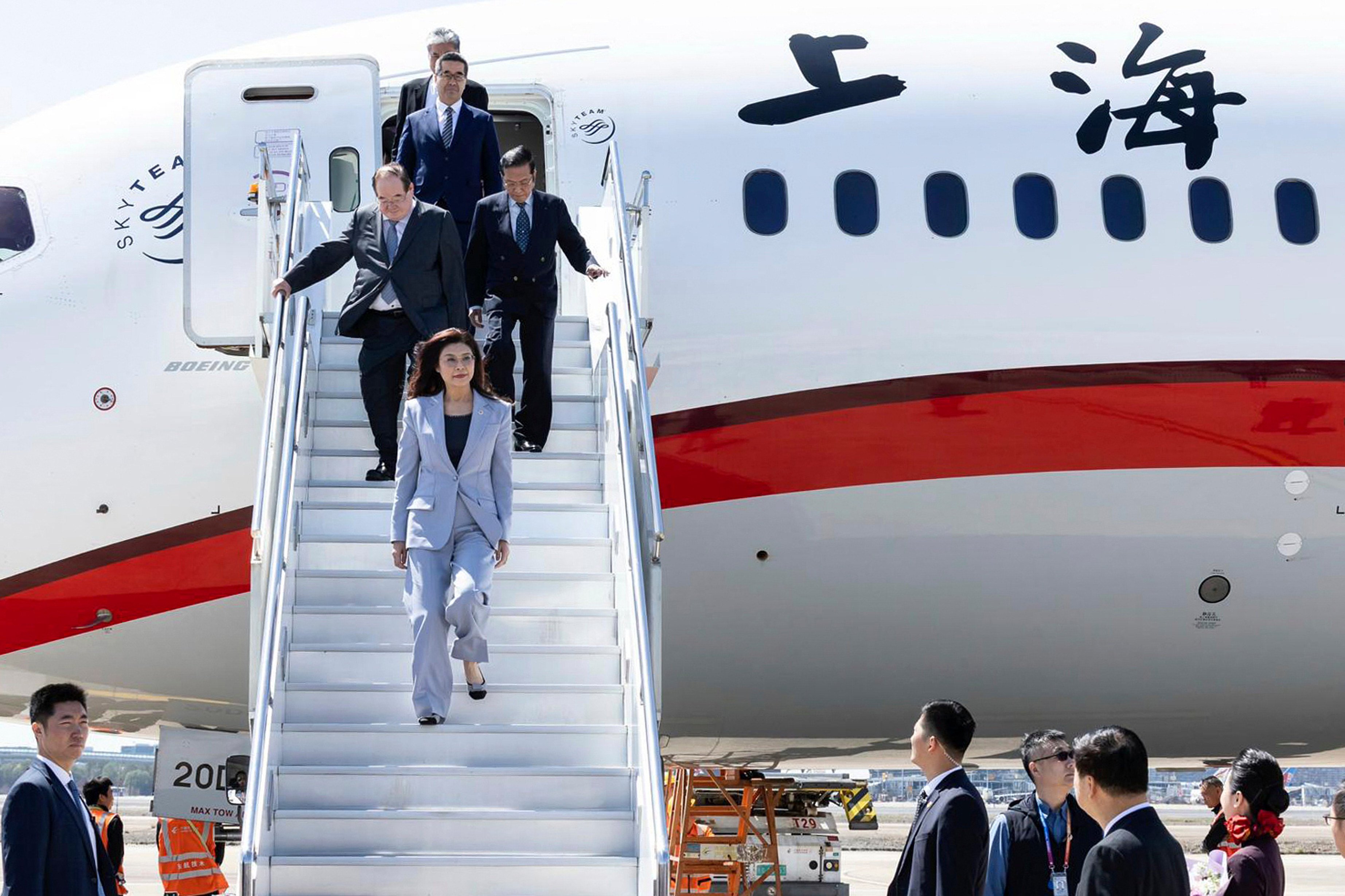 scmp.com - Lawrence Chung - Trade, travel and TV: Taiwan industries hail Beijing's 10-point economic package